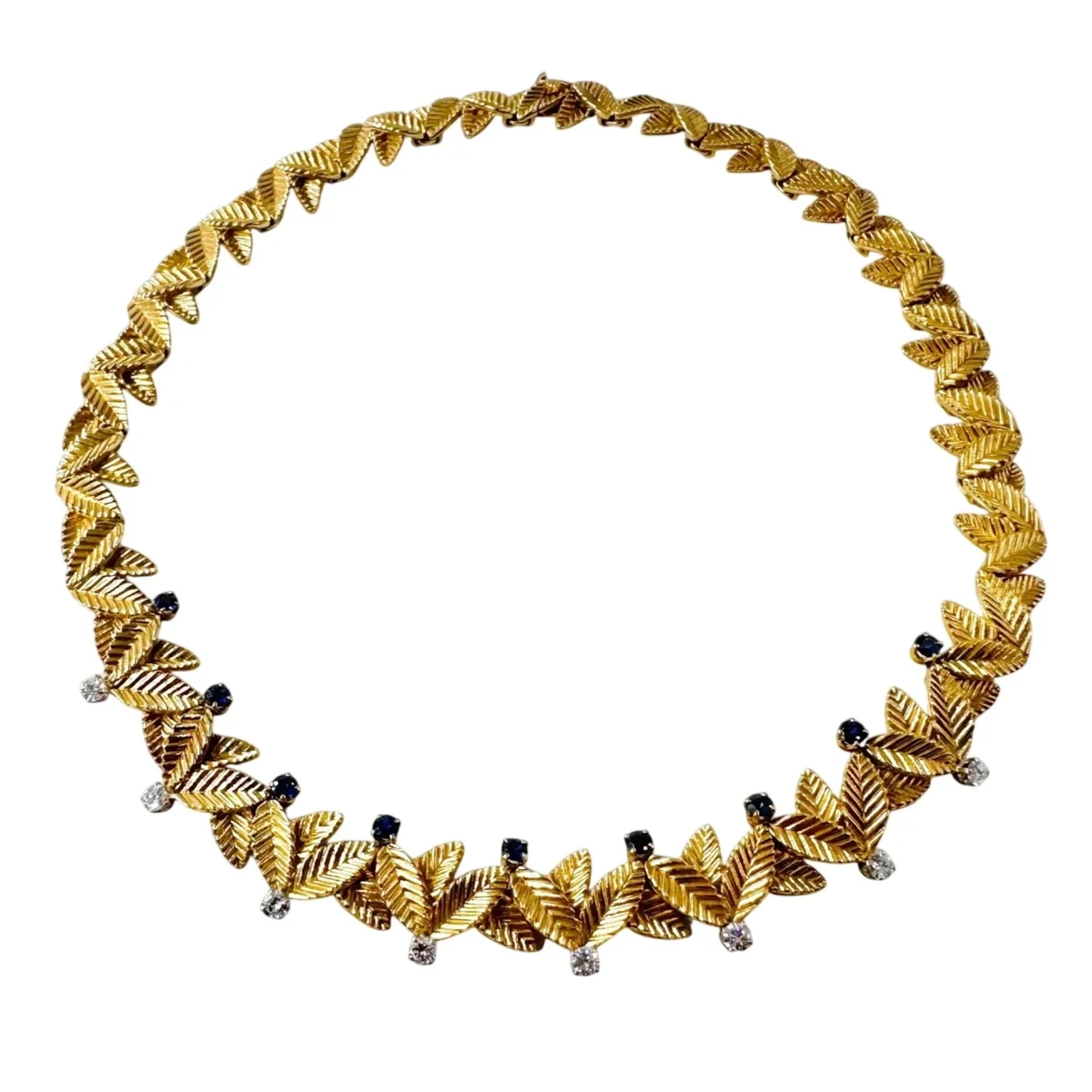 Collier Ras de Cou VAN CLEEF & ARPELS Feuilles en or jaune, saphirs et diamants