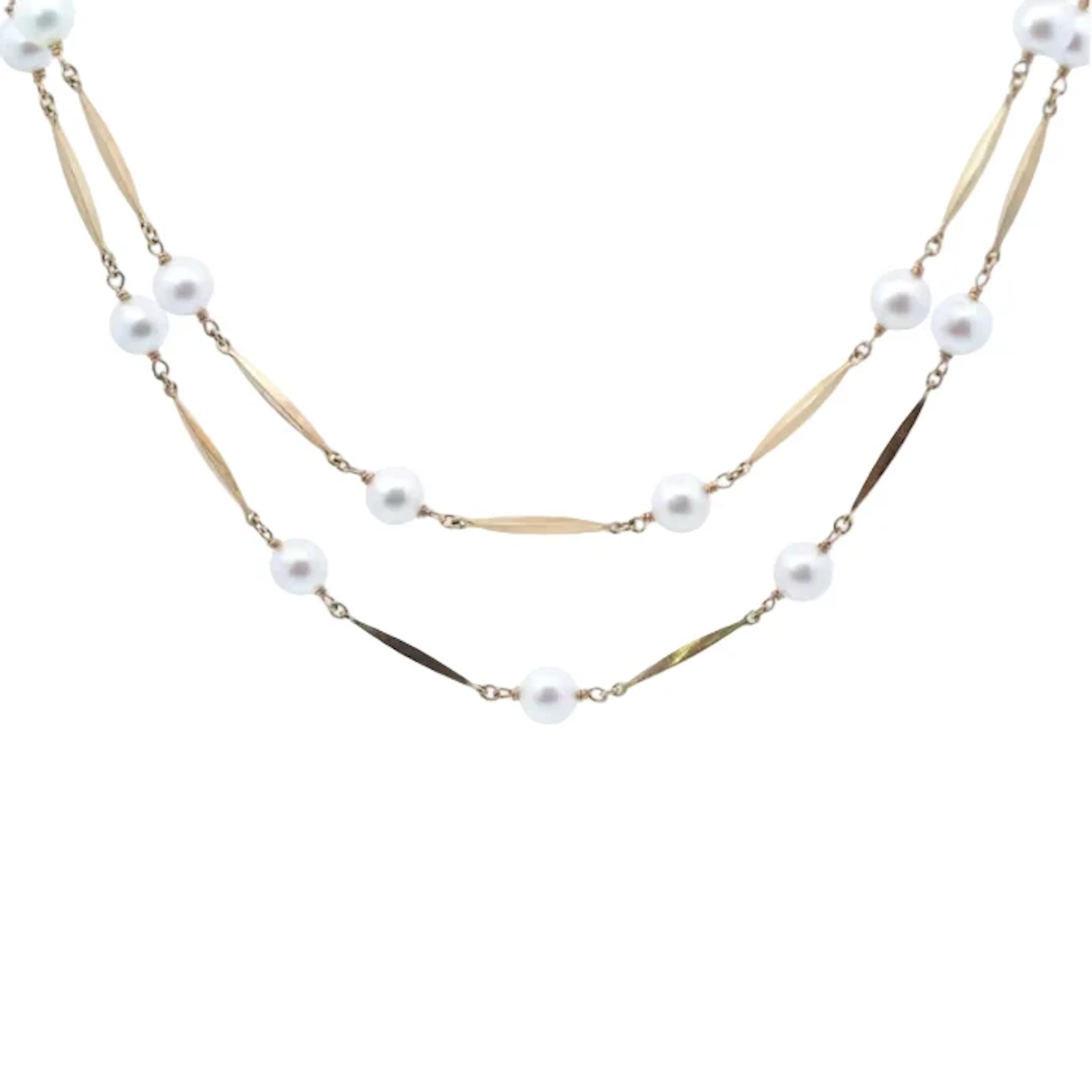 Yellow Gold and Pearl Necklace