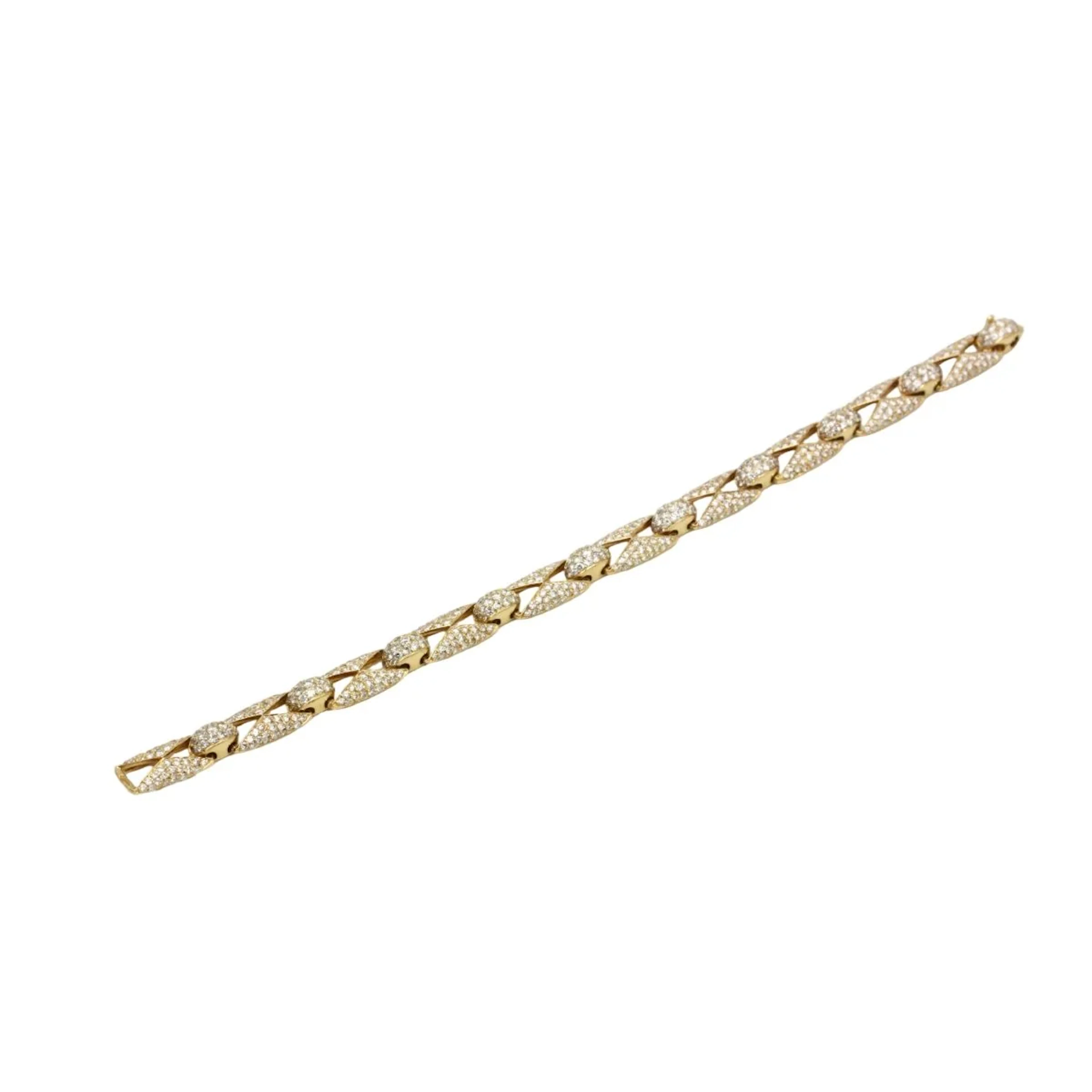 MAURICE LABARTE Bracelet in yellow gold and diamonds