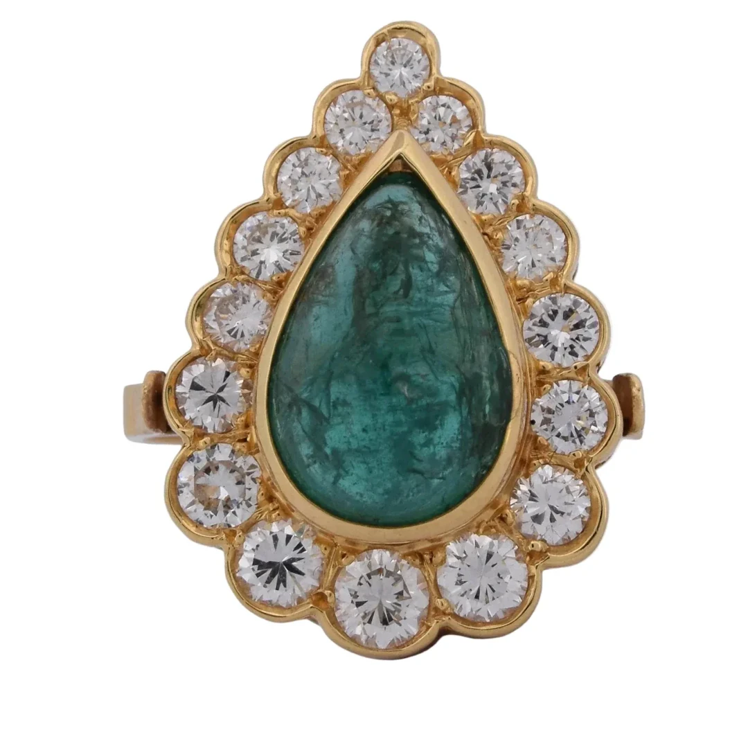 "Entourage" Ring in Yellow Gold, Emerald, and Diamonds