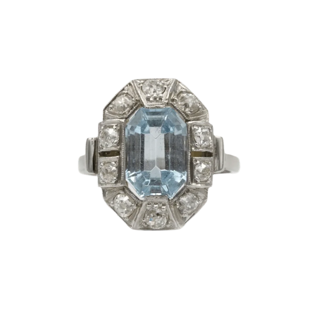Entourage ring in platinum, aquamarine and diamonds