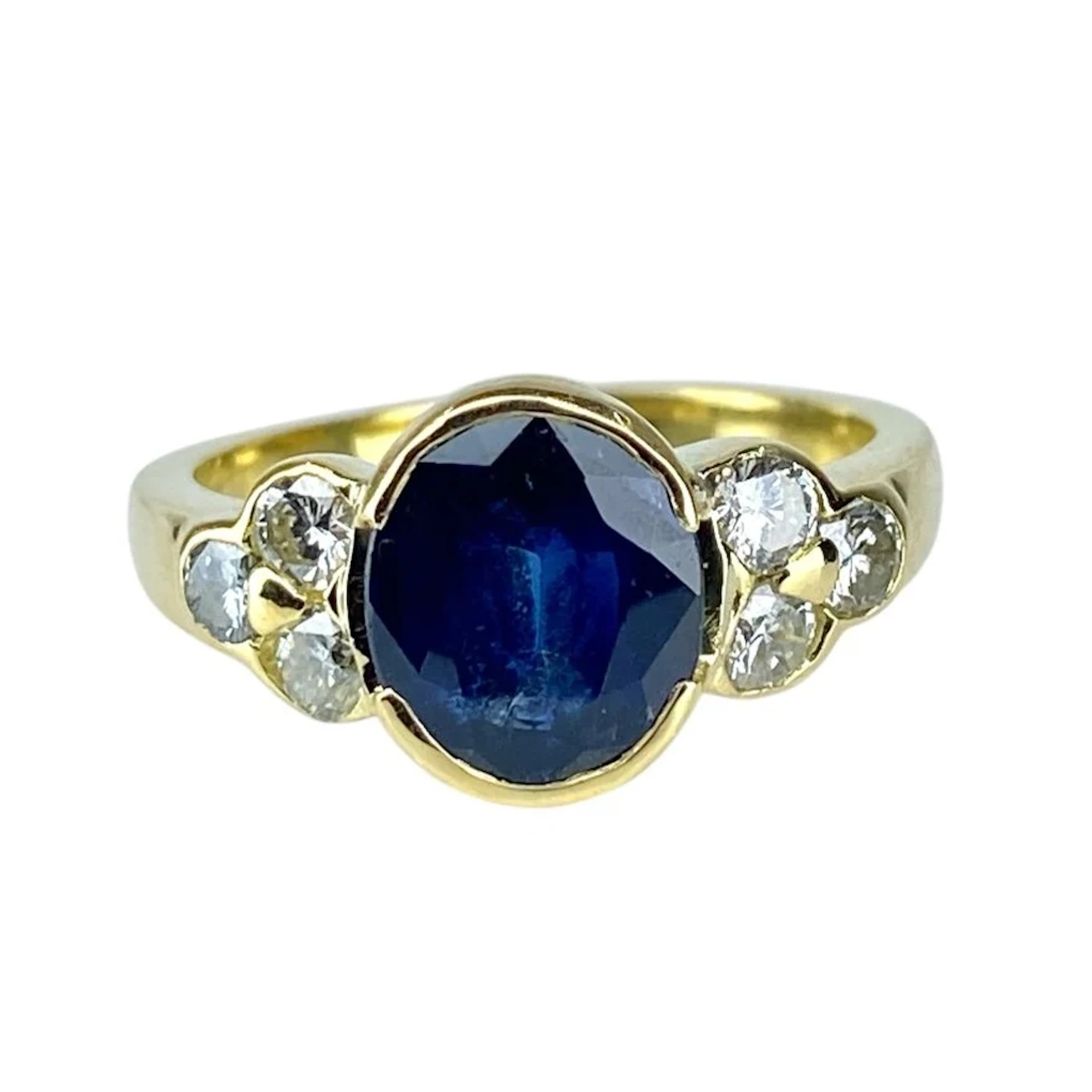 Ring in yellow gold 18 carats, sapphire and diamonds