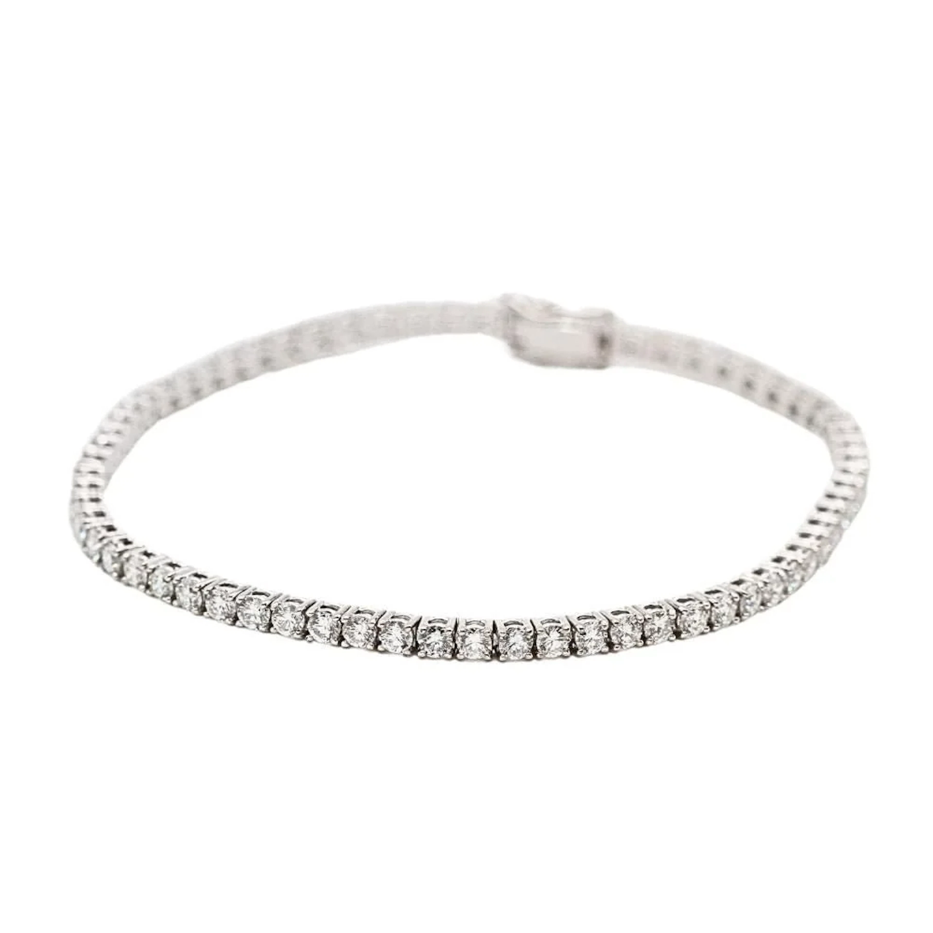 Bracelet Line in white gold and diamonds