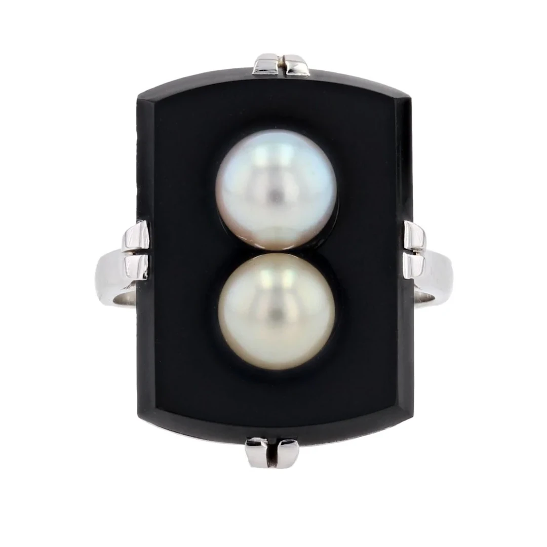 Bague Cocktail en or blanc, onyx et perle