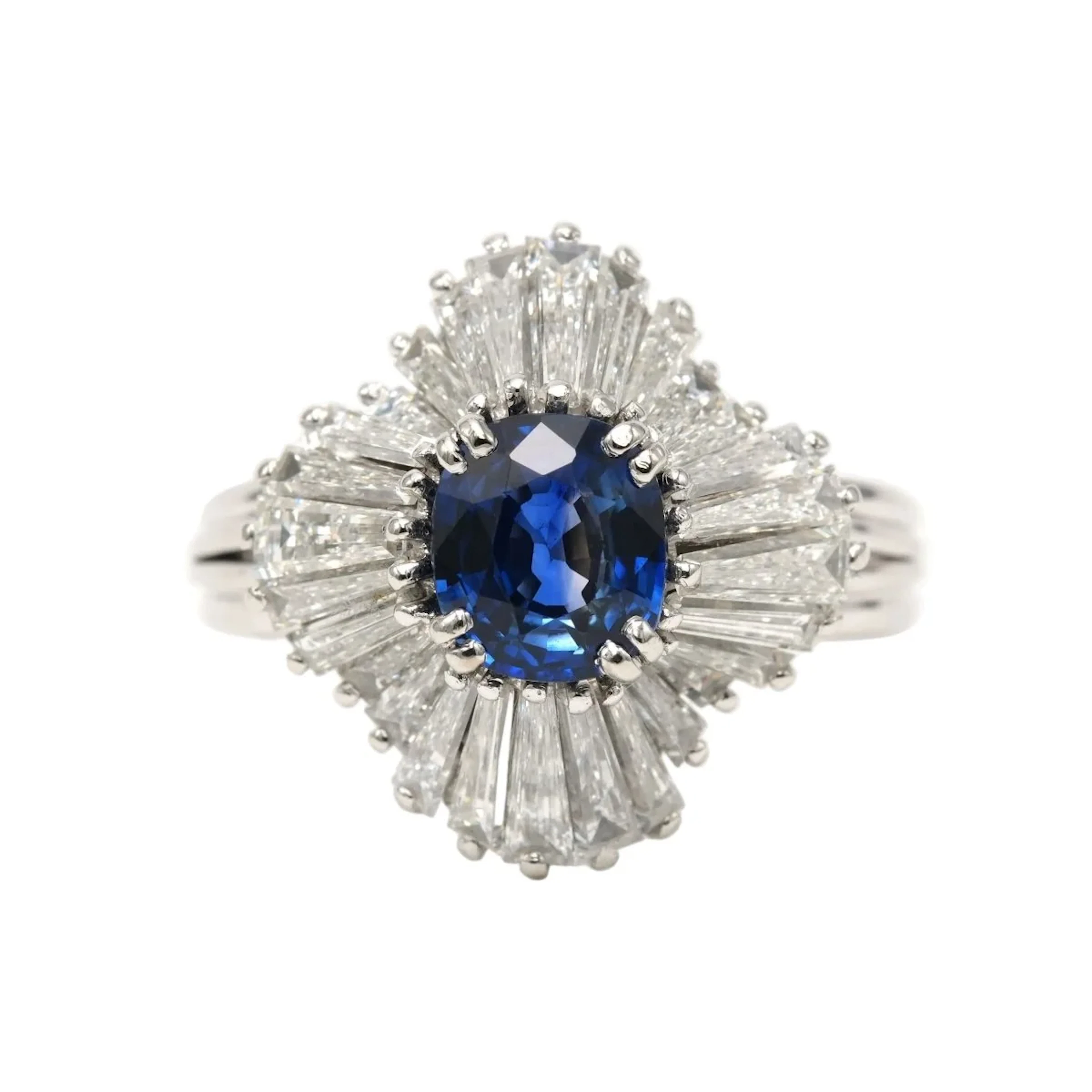 Entourage Ring in Platinum, Sapphire and Diamonds
