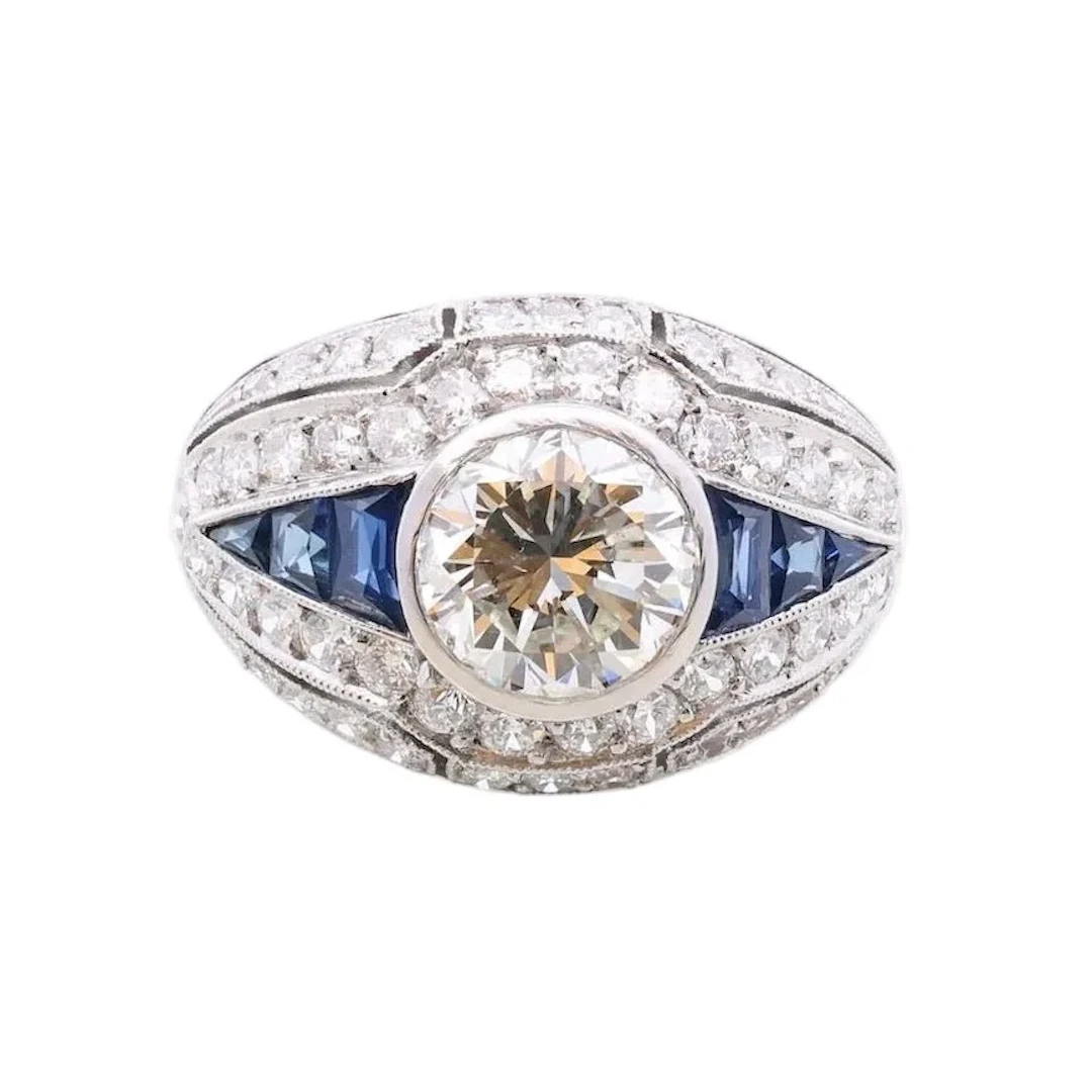 Bague Dôme en platine, saphirs et diamants