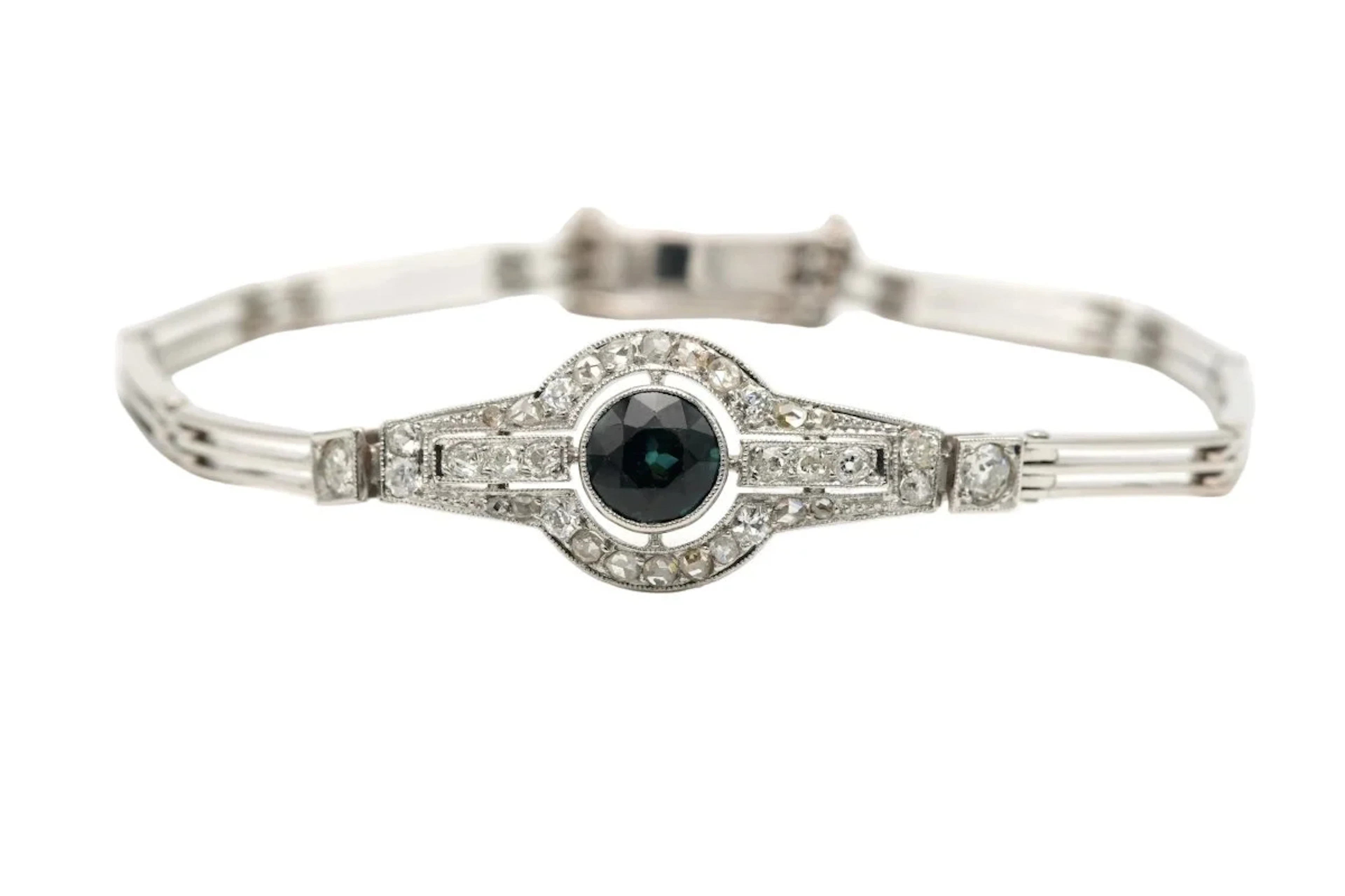 White gold bracelet with sapphires and diamonds