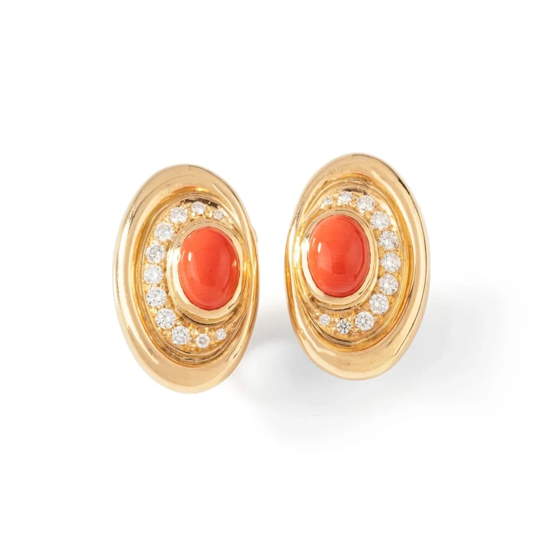 BULGARI clip-on earrings in yellow gold, coral and diamonds
