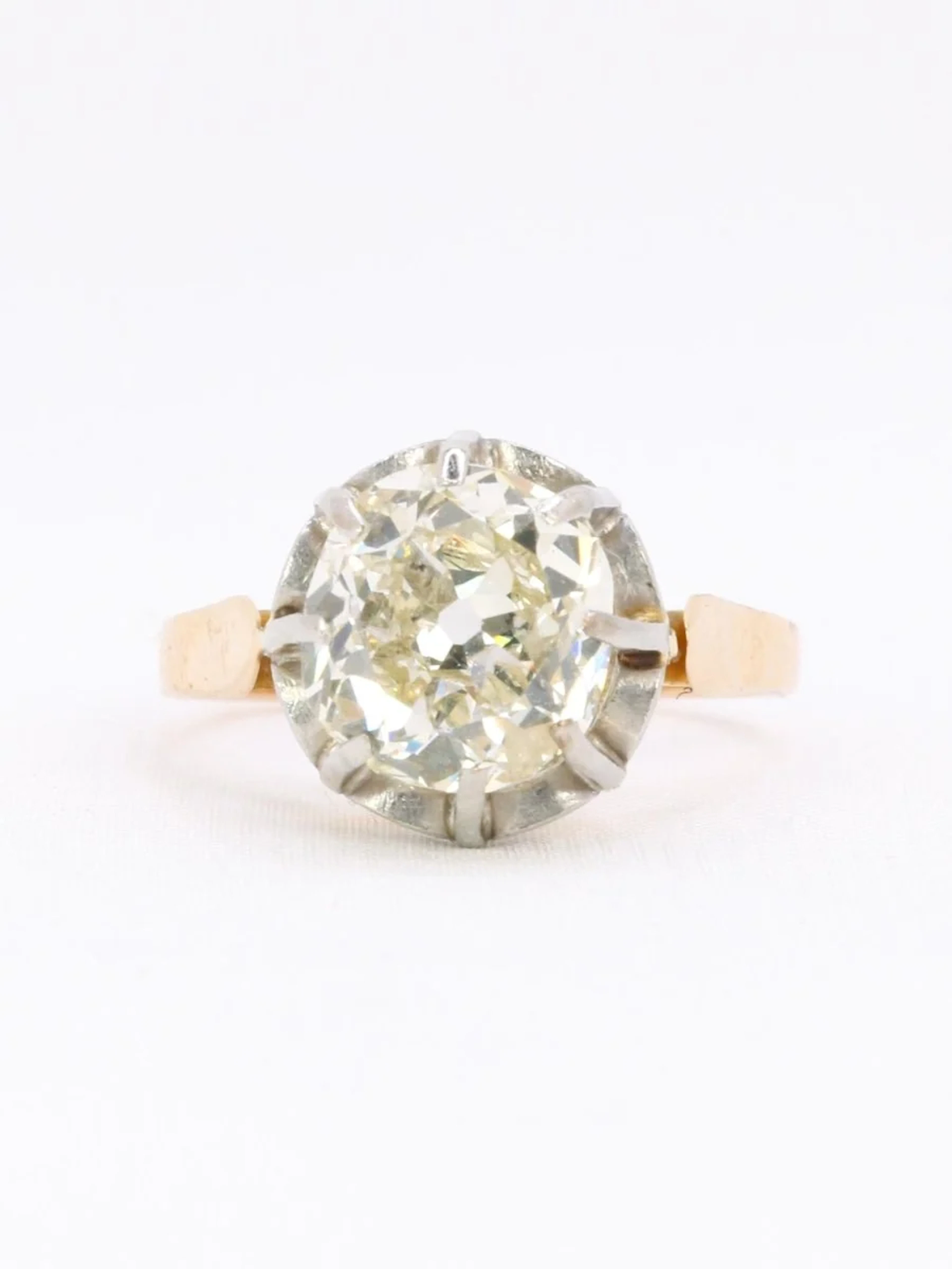 Bague solitaire diamant Coussin taille ancienne Old Mine Cut 3,07 carats