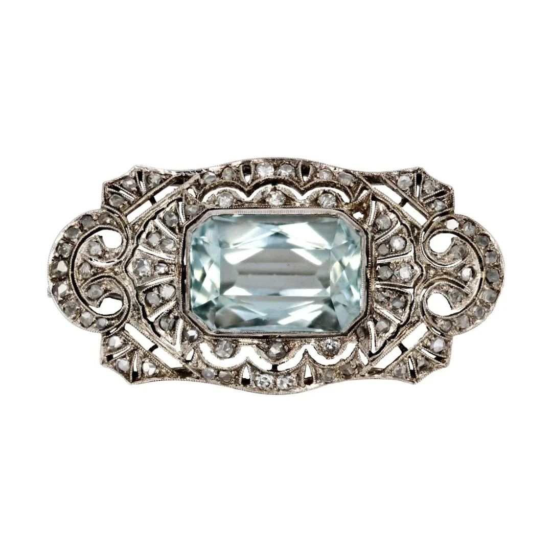 Brooch Pin in white gold and aquamarine