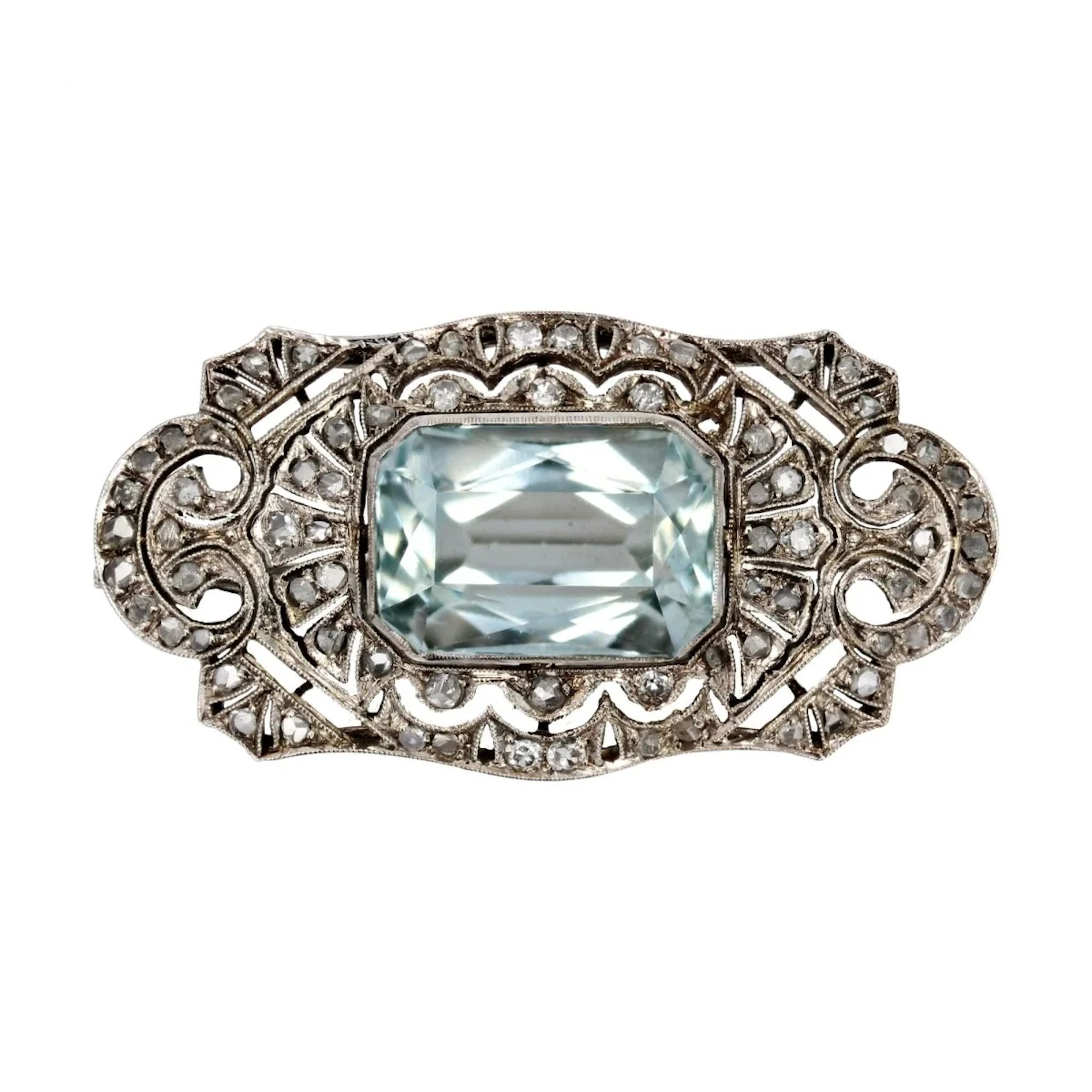 Brooch Pin in white gold and aquamarine