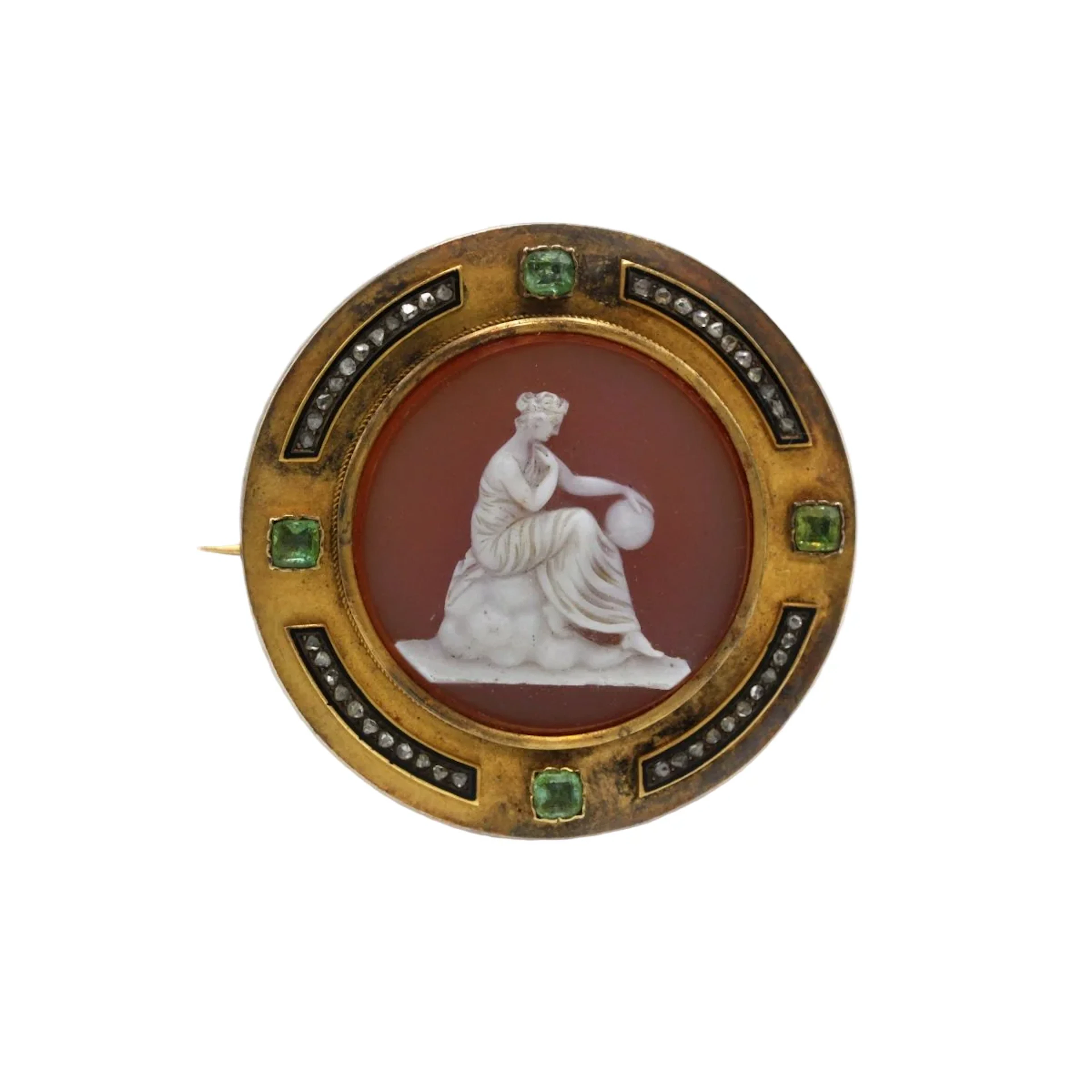Brooch pin in yellow gold, enamel, cameo, beryls and diamonds