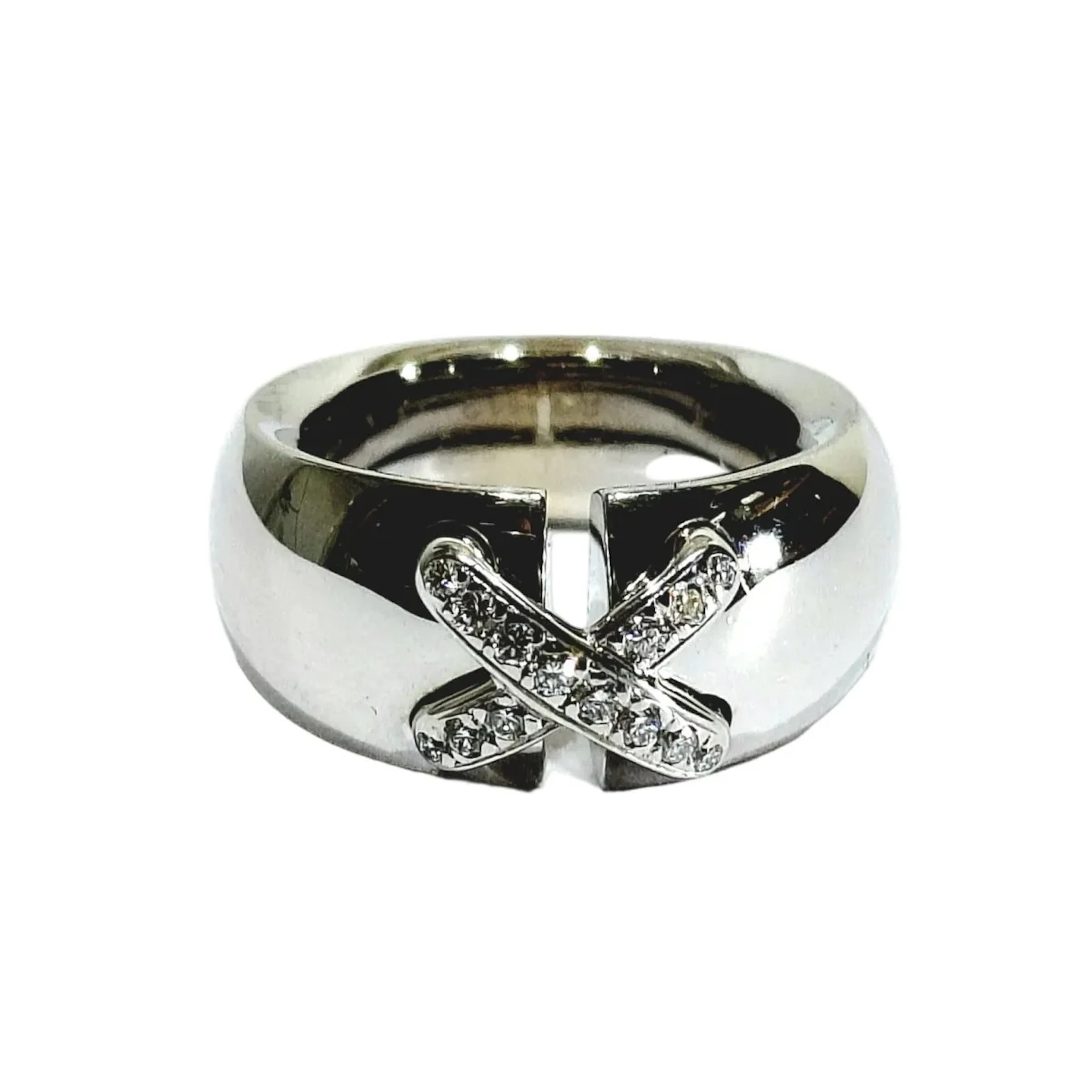 CHAUMET ring in white gold and diamonds