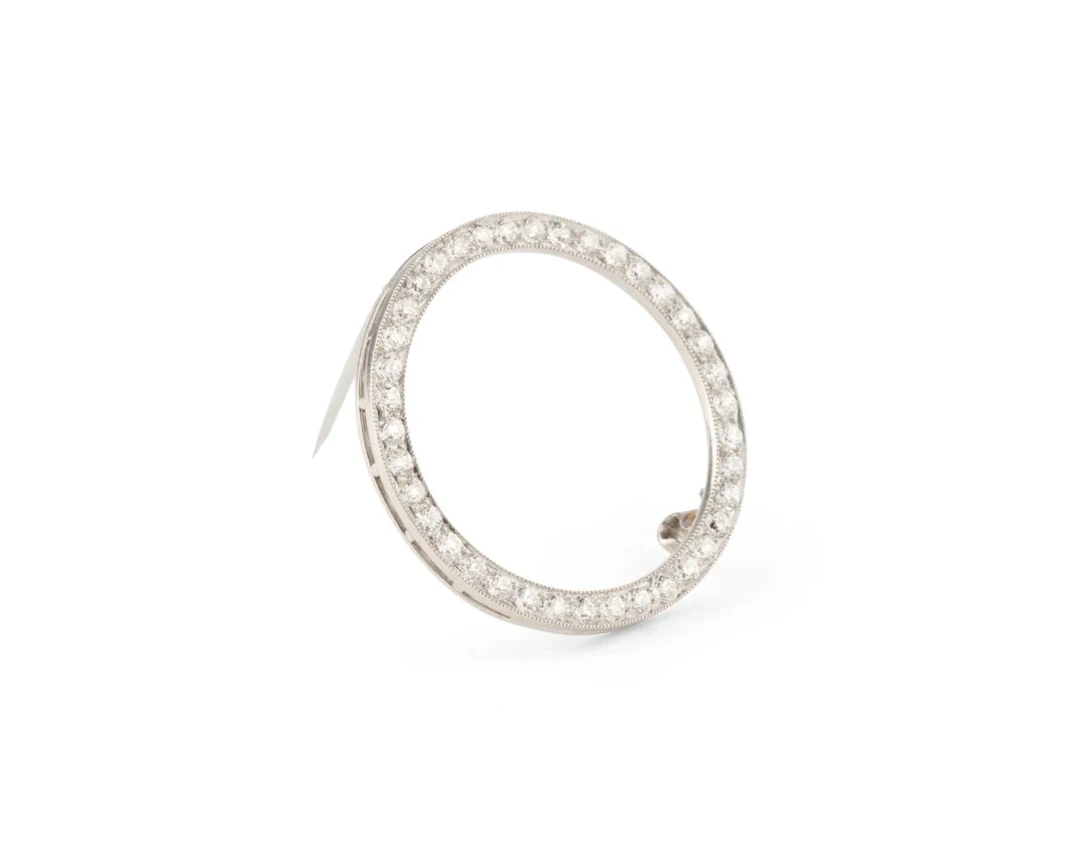 Art Deco brooch, platinum and diamond circle