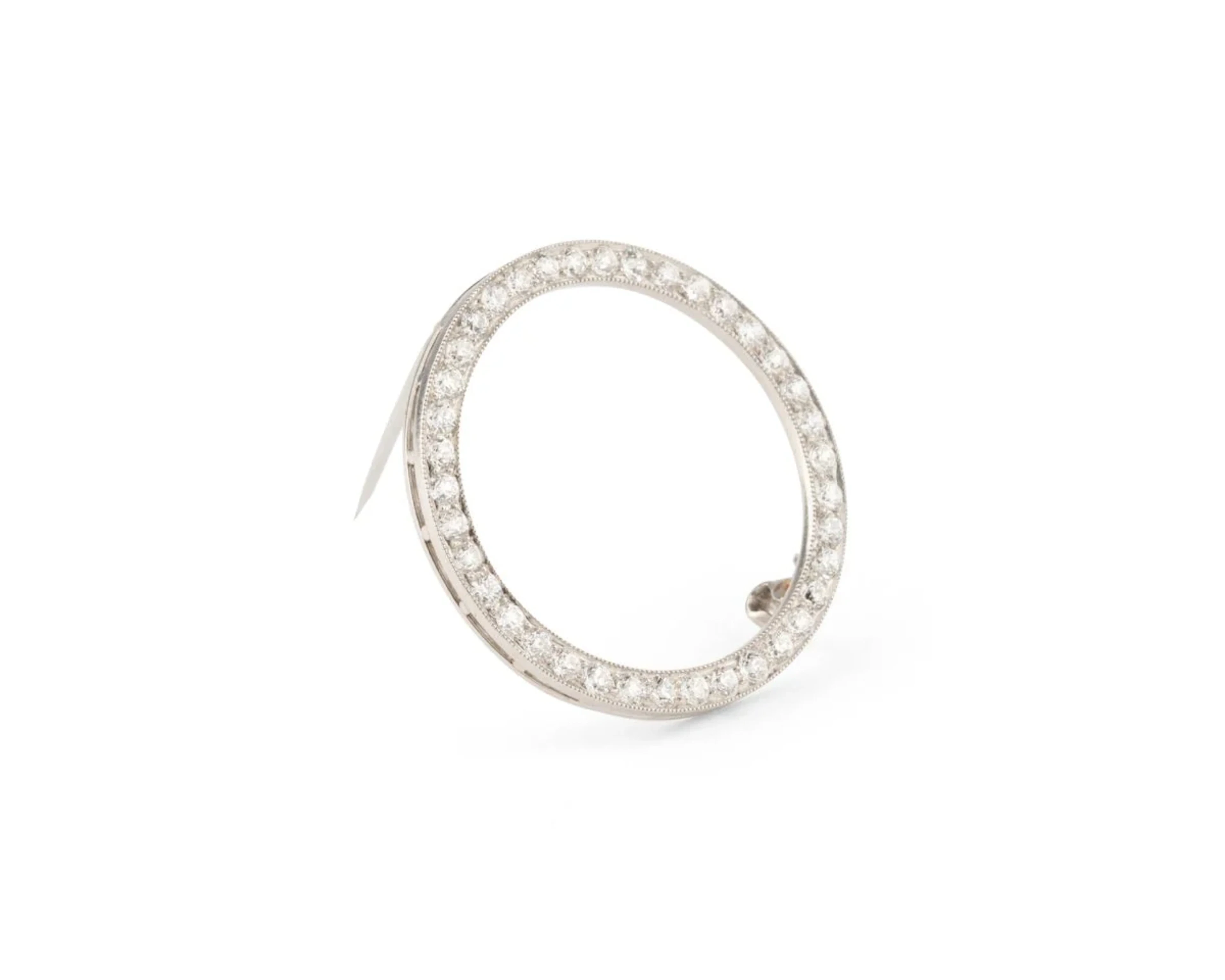 Art Deco brooch, platinum and diamond circle