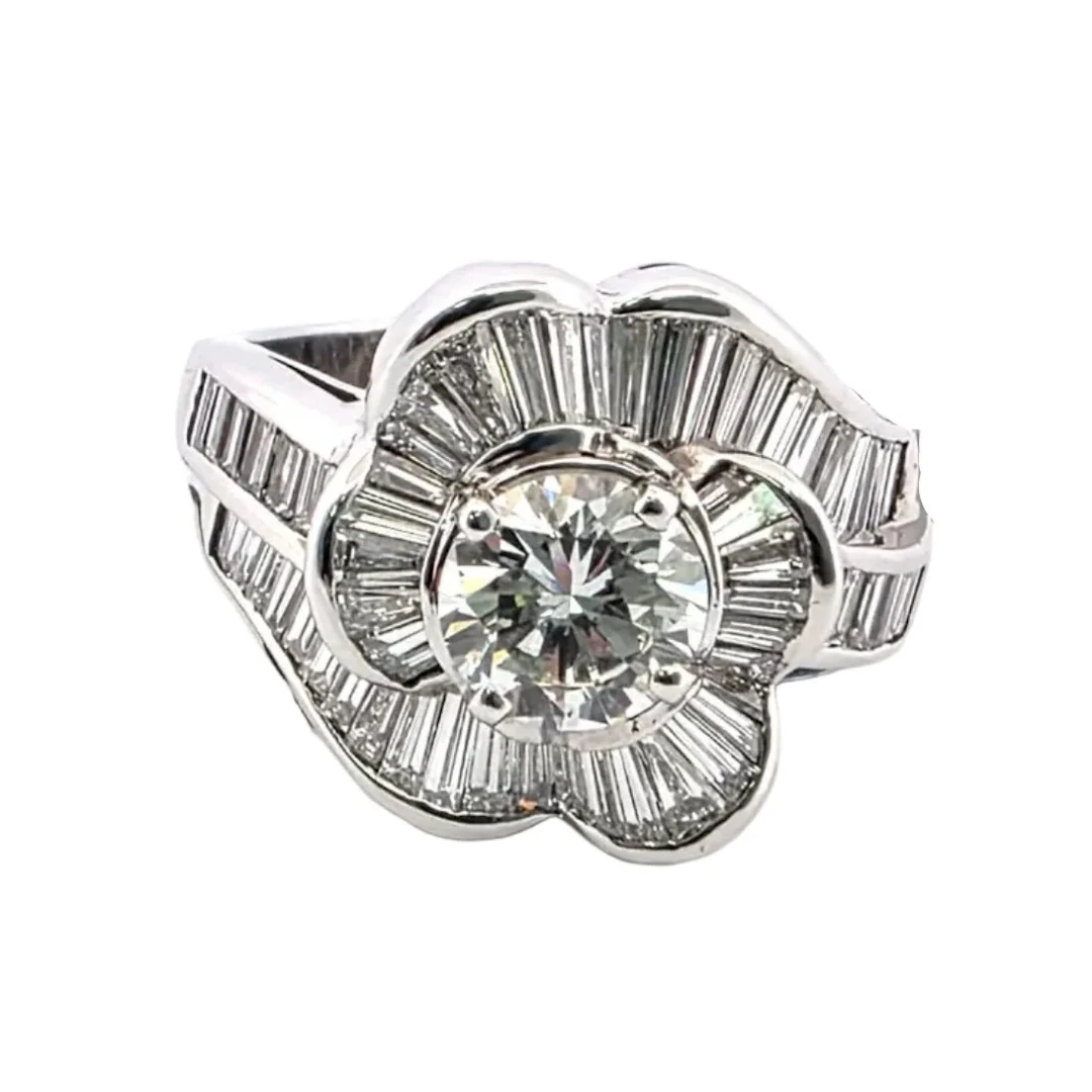 Marguerite Ring in White gold and Diamonds
