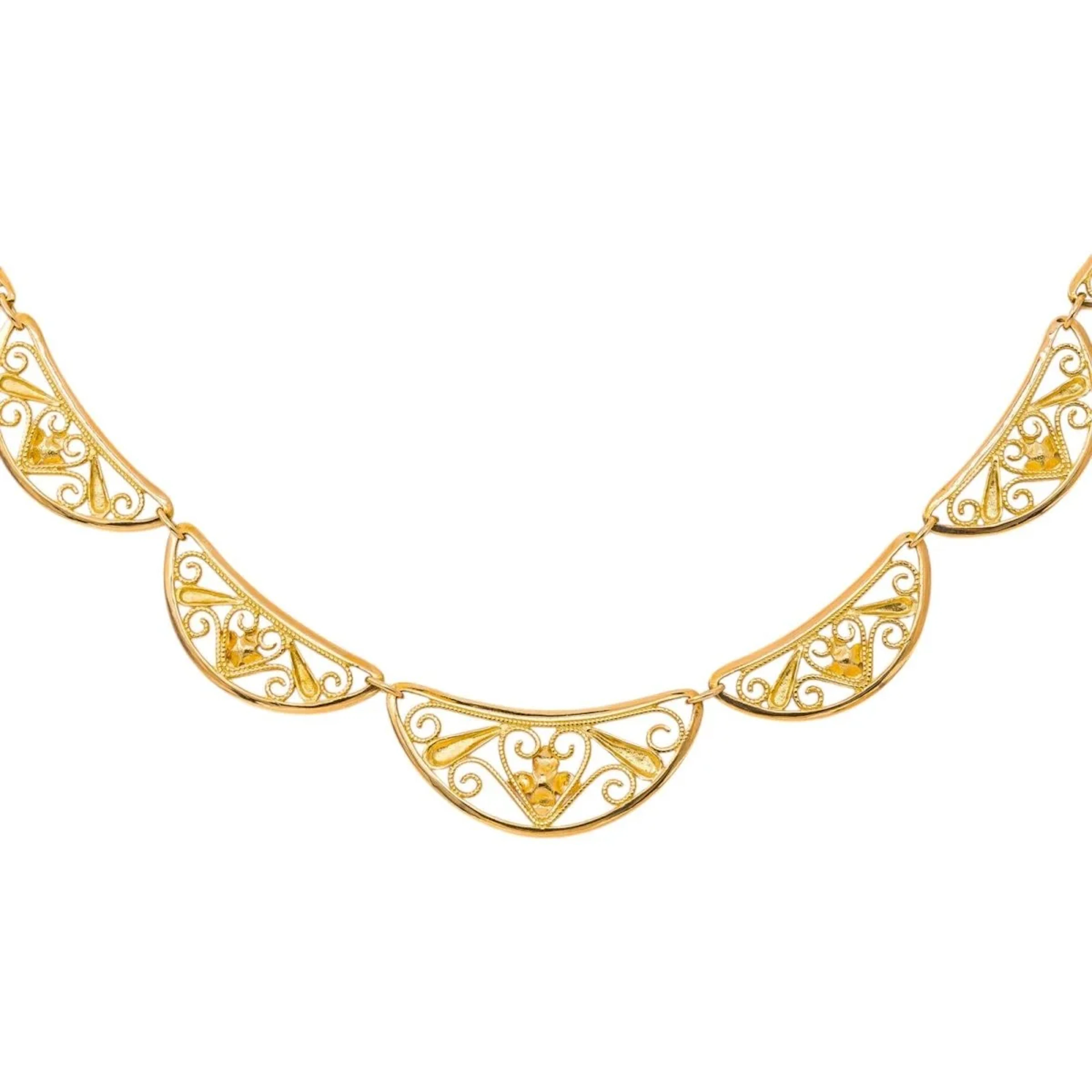 Yellow Gold Filigree Link Necklace