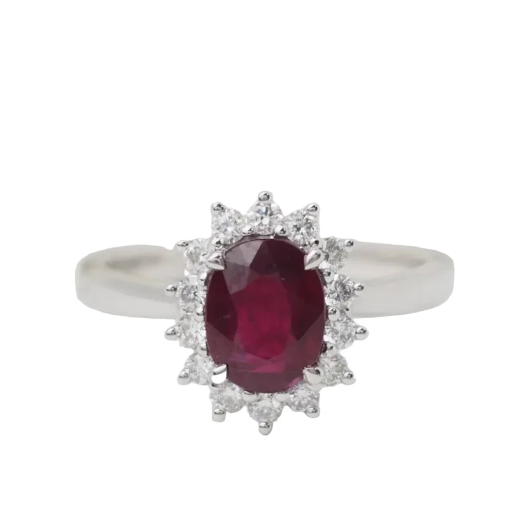 Entourage ring in white gold, rubies and diamonds