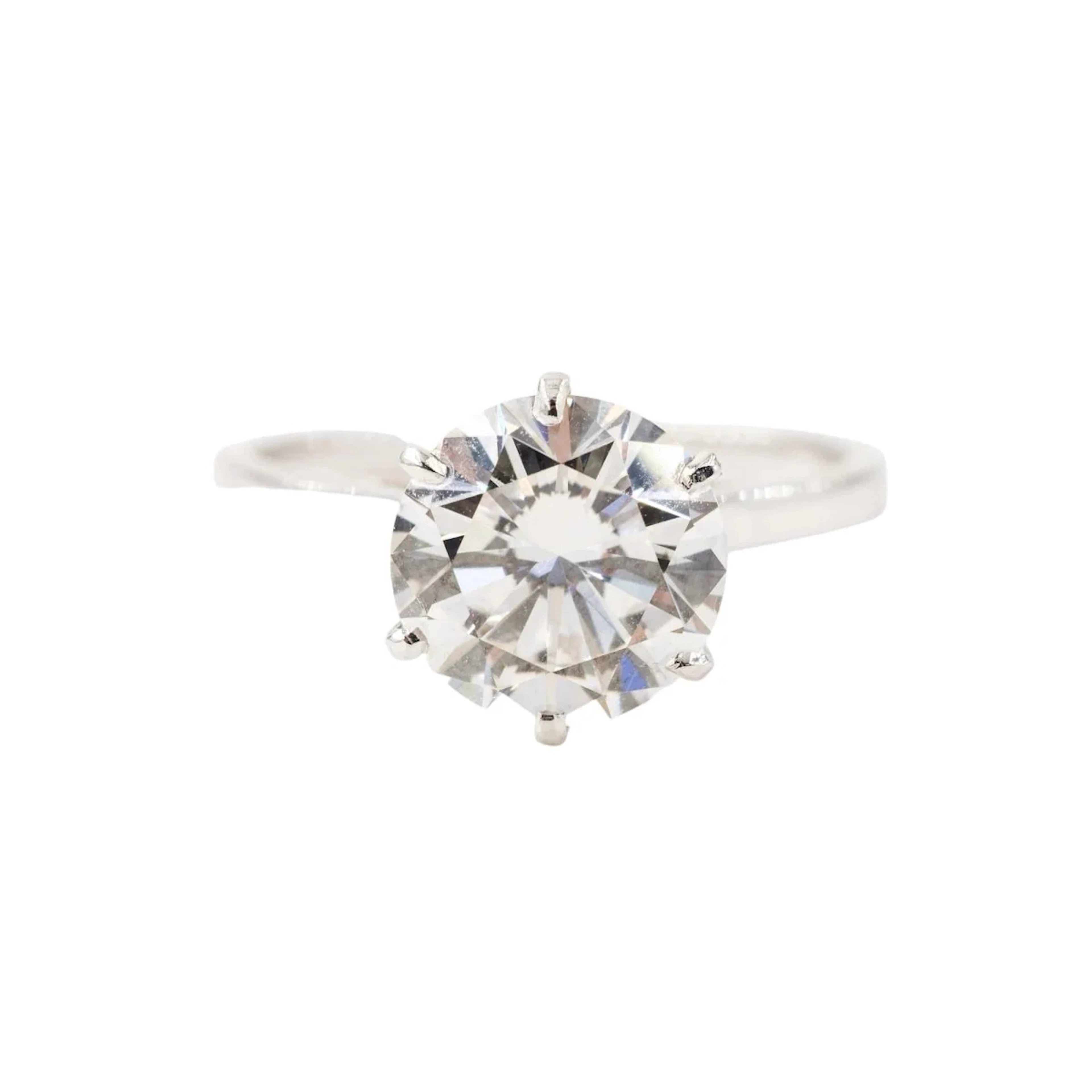 White gold, Platinum and Diamond Solitaire Ring