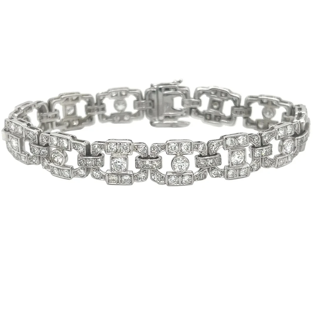 Flexible Platinum and Diamond Bracelet
