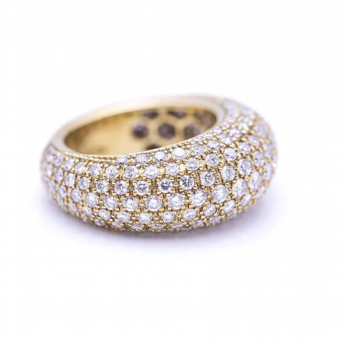 Ring at yellow gold and paved with diamonds