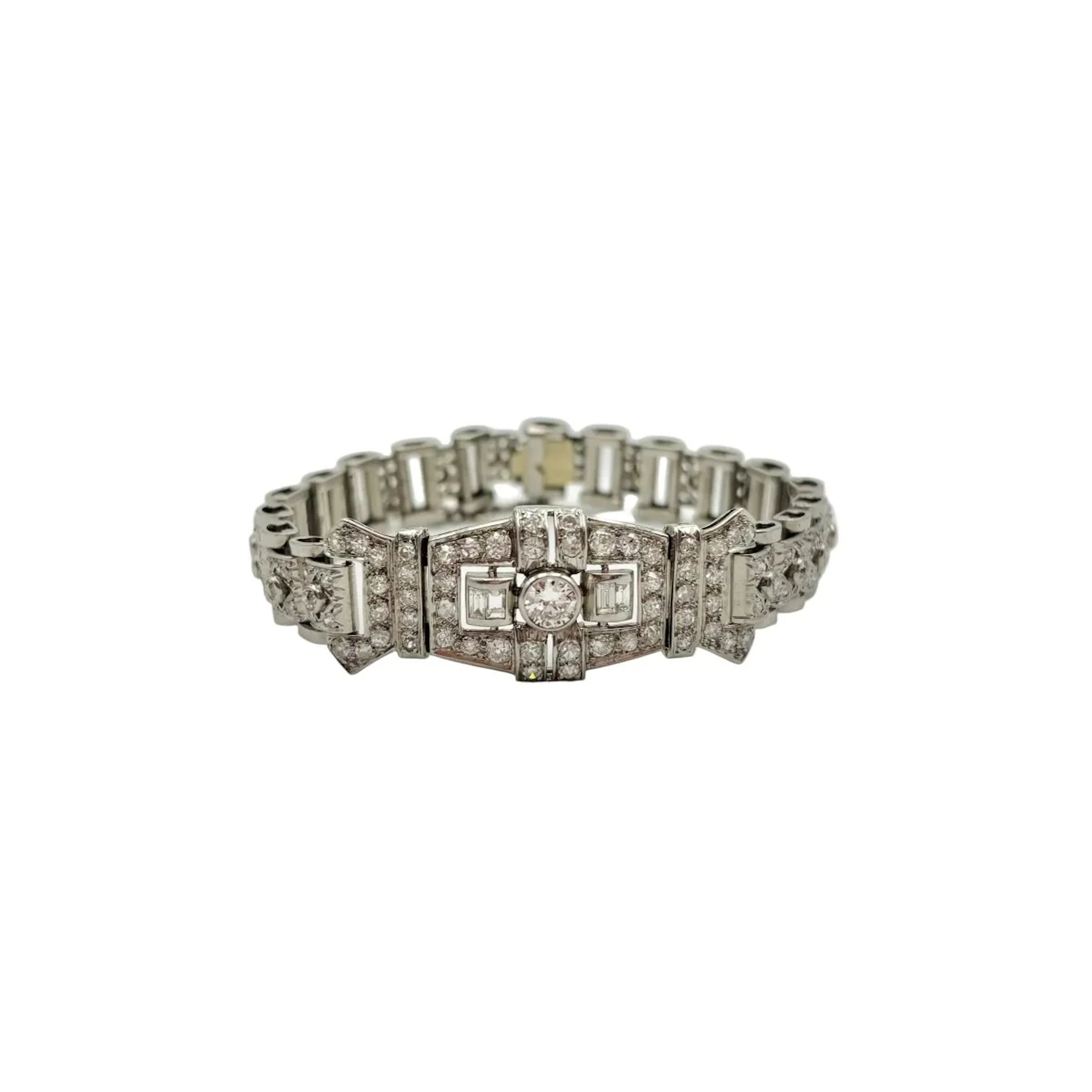 Bracelet Art Deco in white gold and diamonds