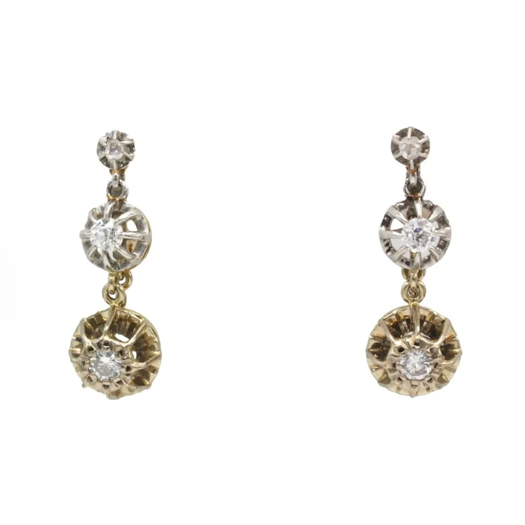 Lever-back earrings in yellow gold, Platinum, and Diamonds