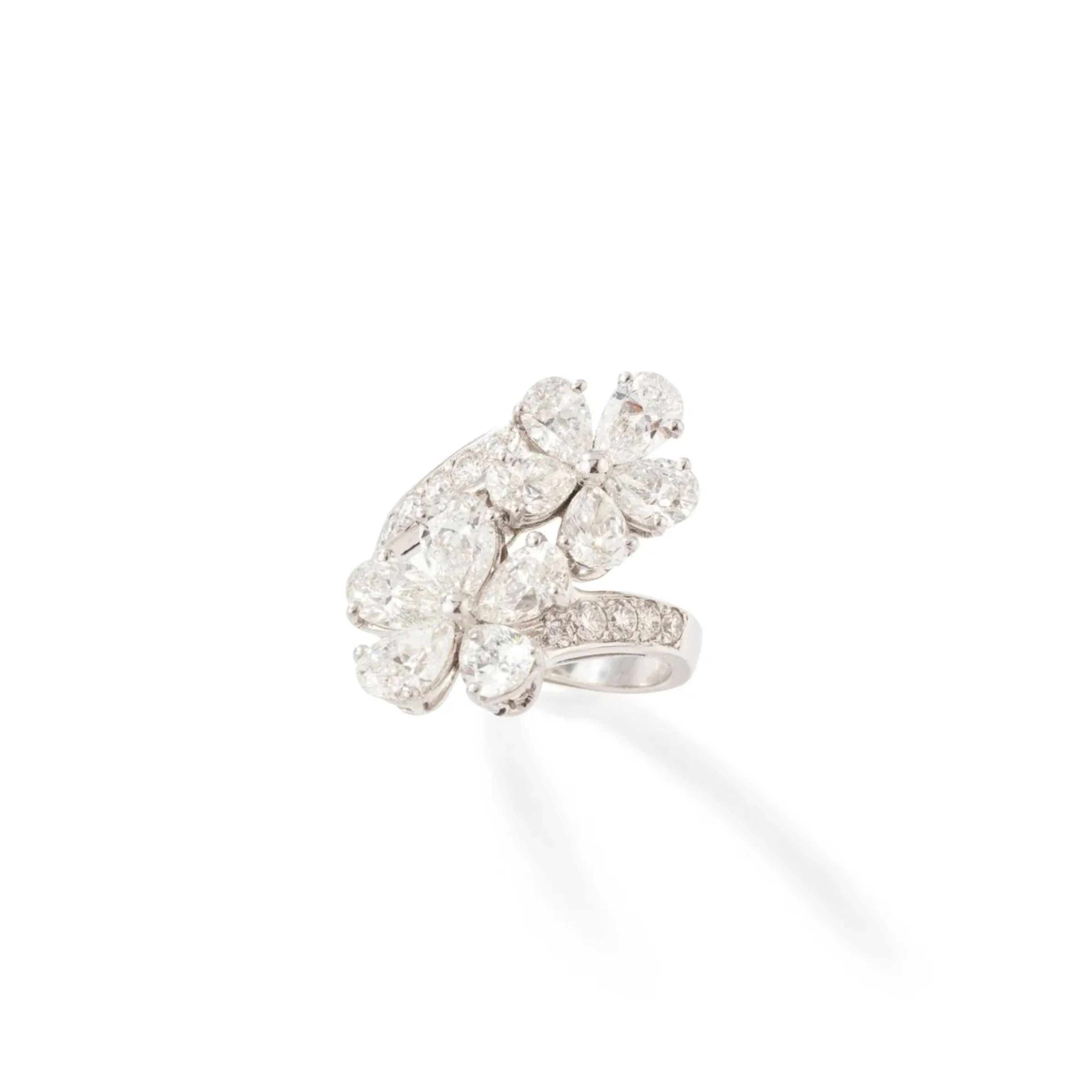 BULGARI Toi et Moi Flowers ring in white gold and diamonds