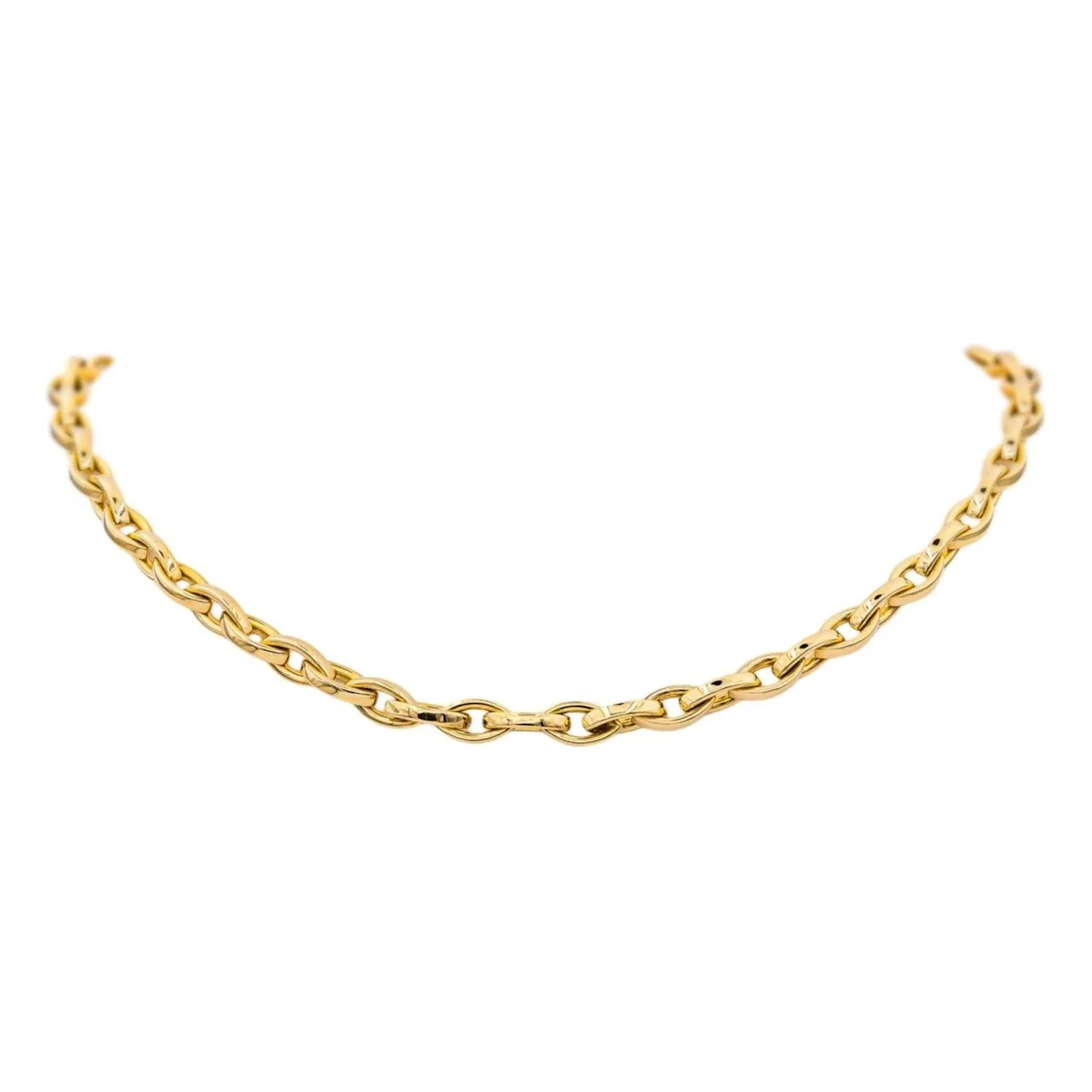 Yellow gold chain necklace