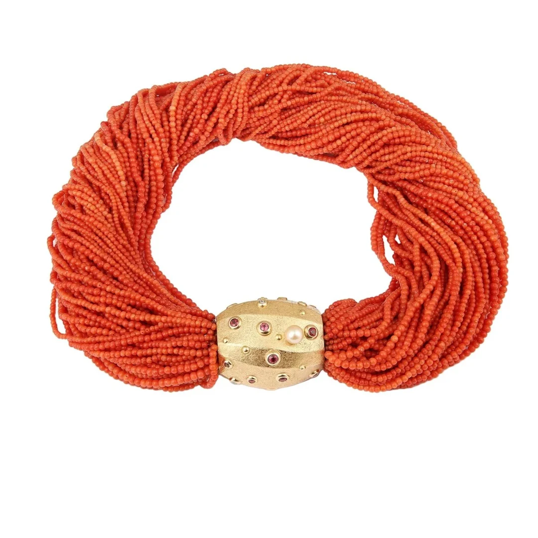 Necklace Beads in yellow gold, coral, topaz and diamonds