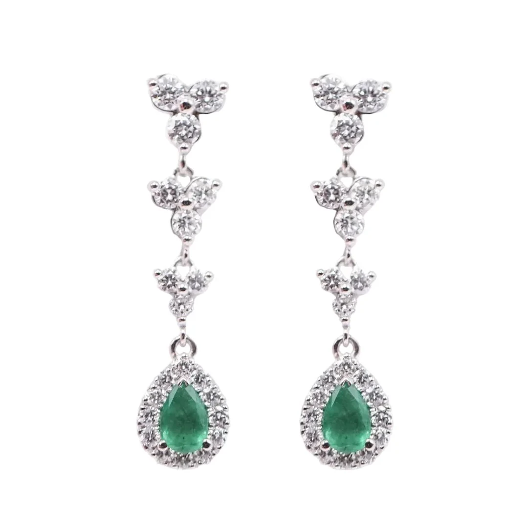 Earrings Earrings pendant in white gold, emeralds and diamonds
