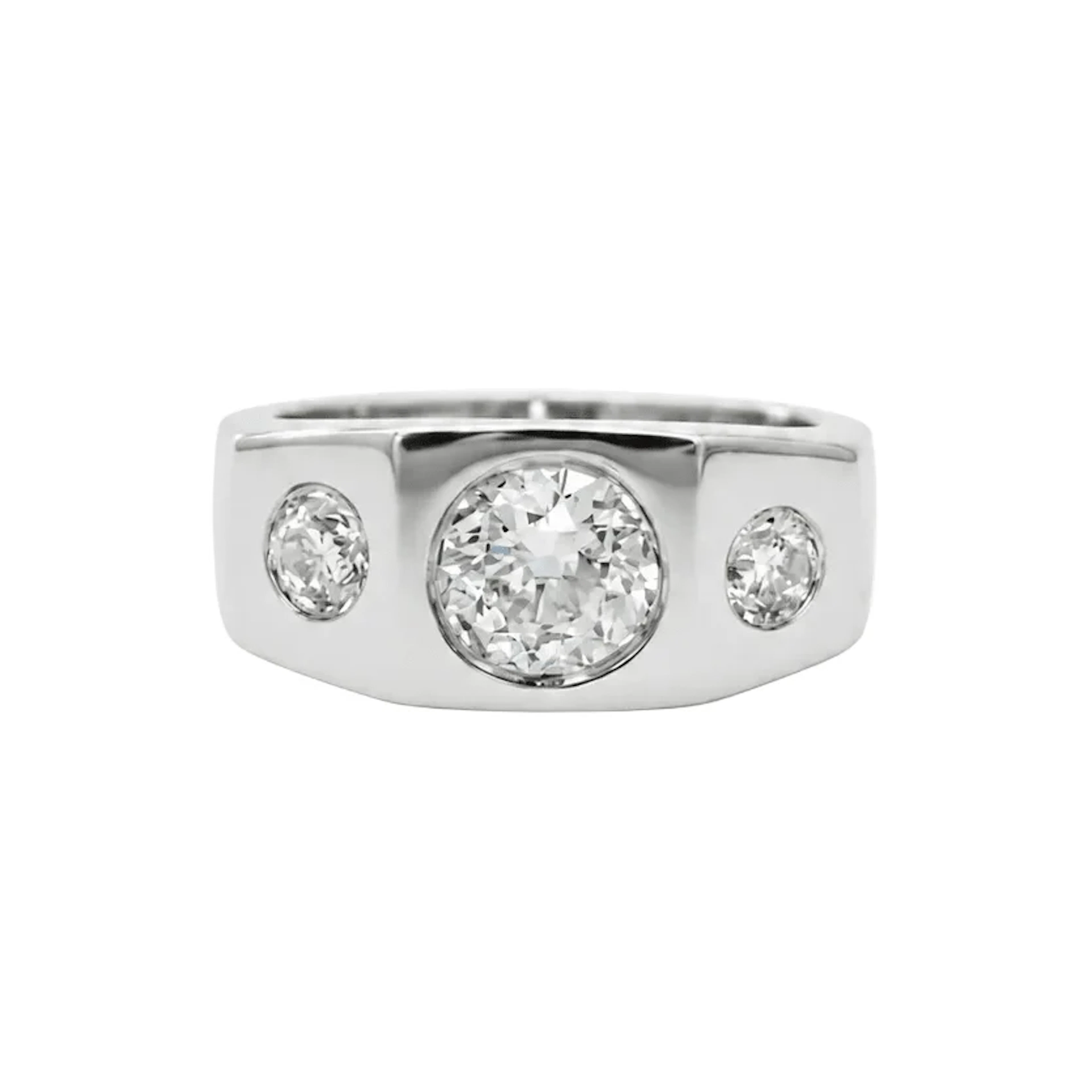 Trilogy Ring in Platinum and Diamonds