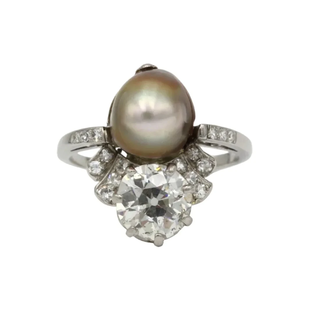 Ring Toi & Moi in paltinium, pearl and diamonds