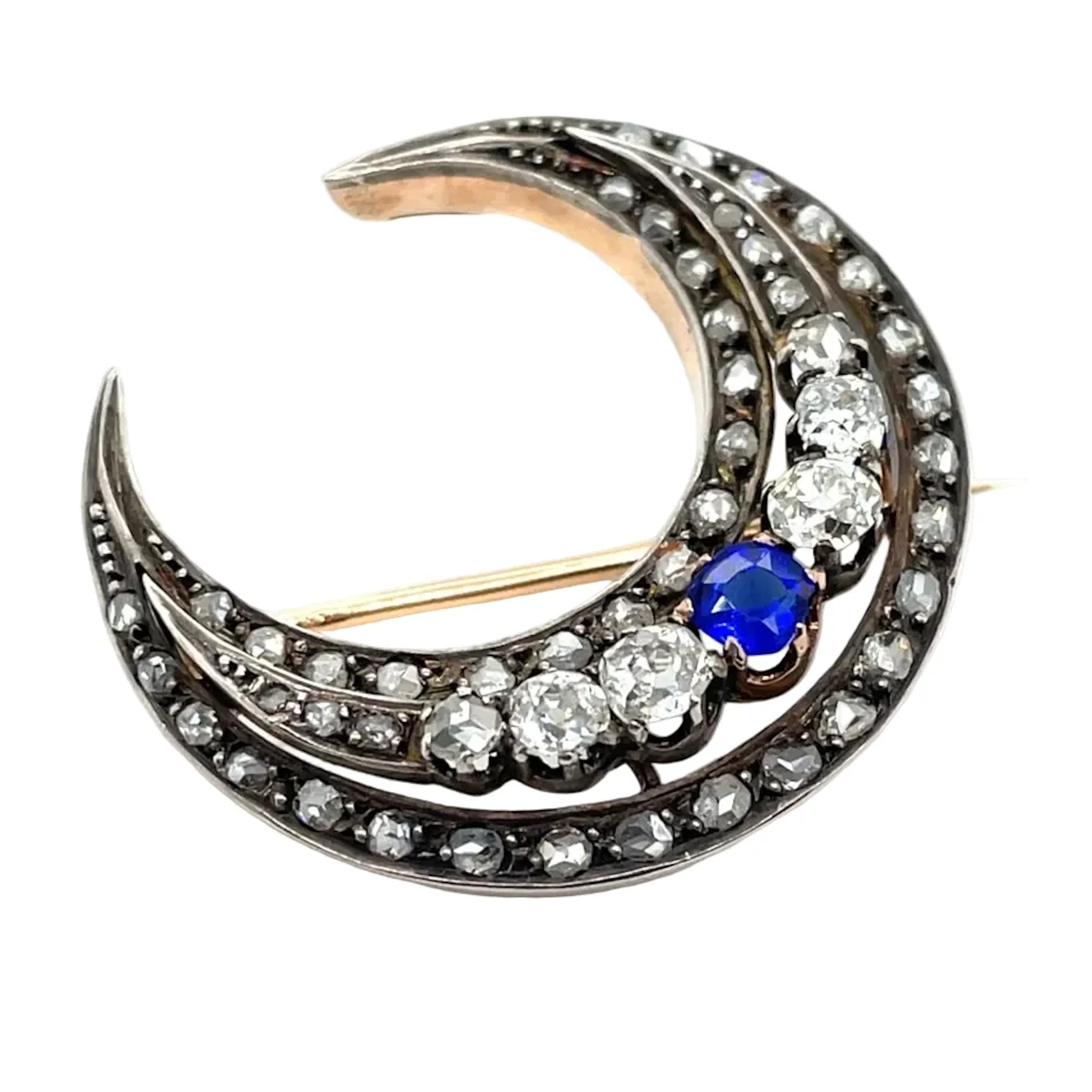 Brooch in rose gold and diamonds "Crescent Moon".