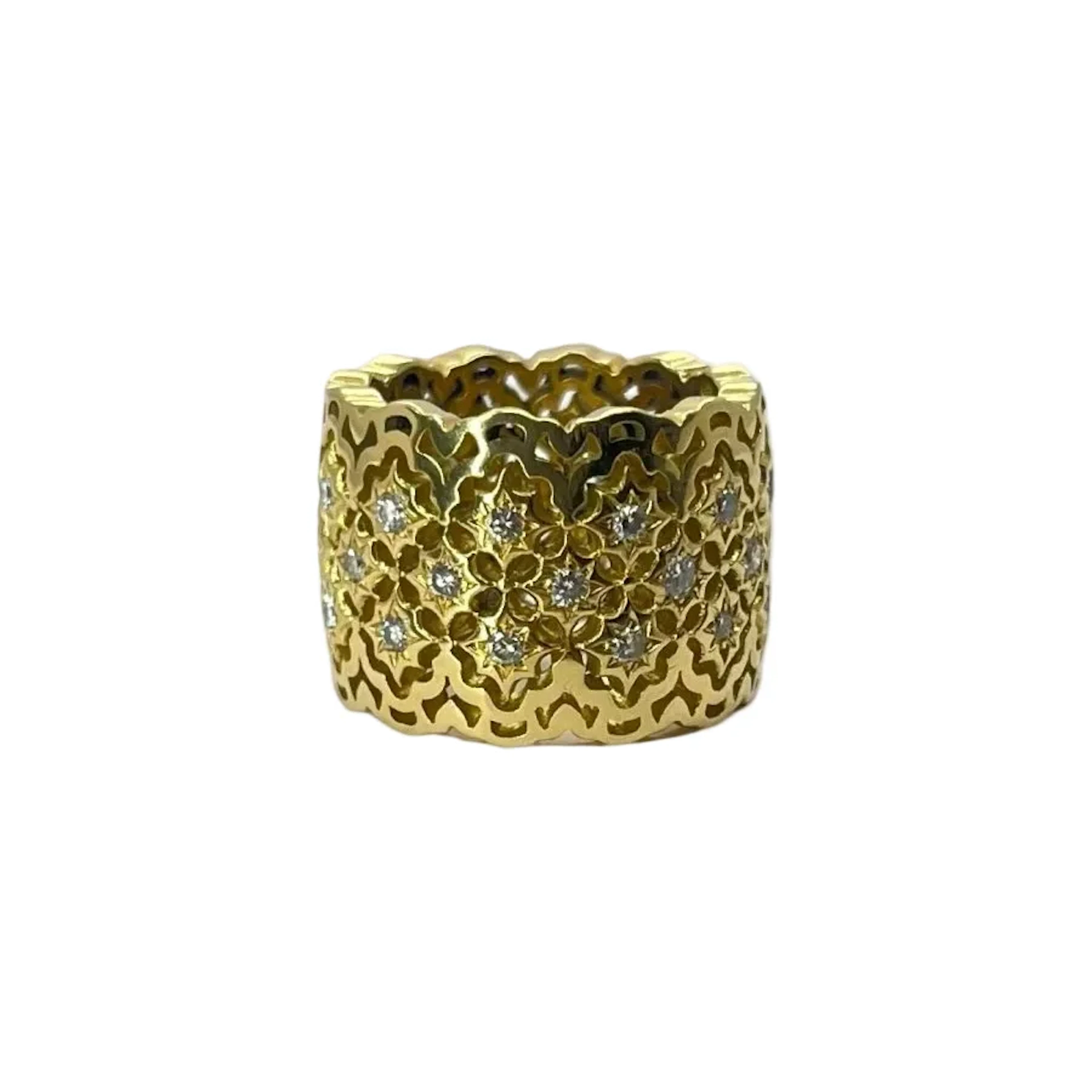 Bandeau ring in yellow gold and diamonds