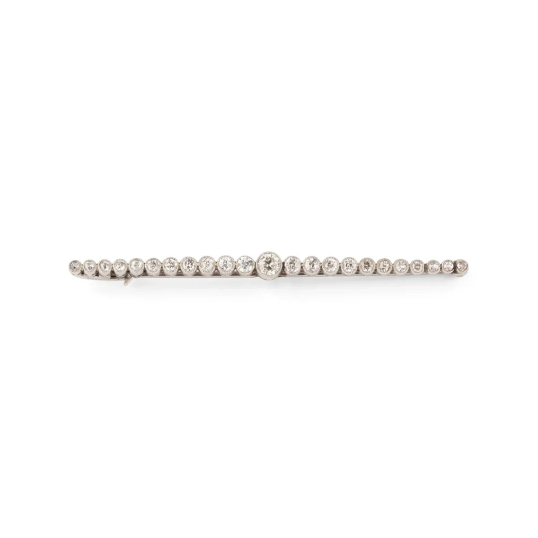 HENRI VEVER Barrette brooch in platinum and diamonds