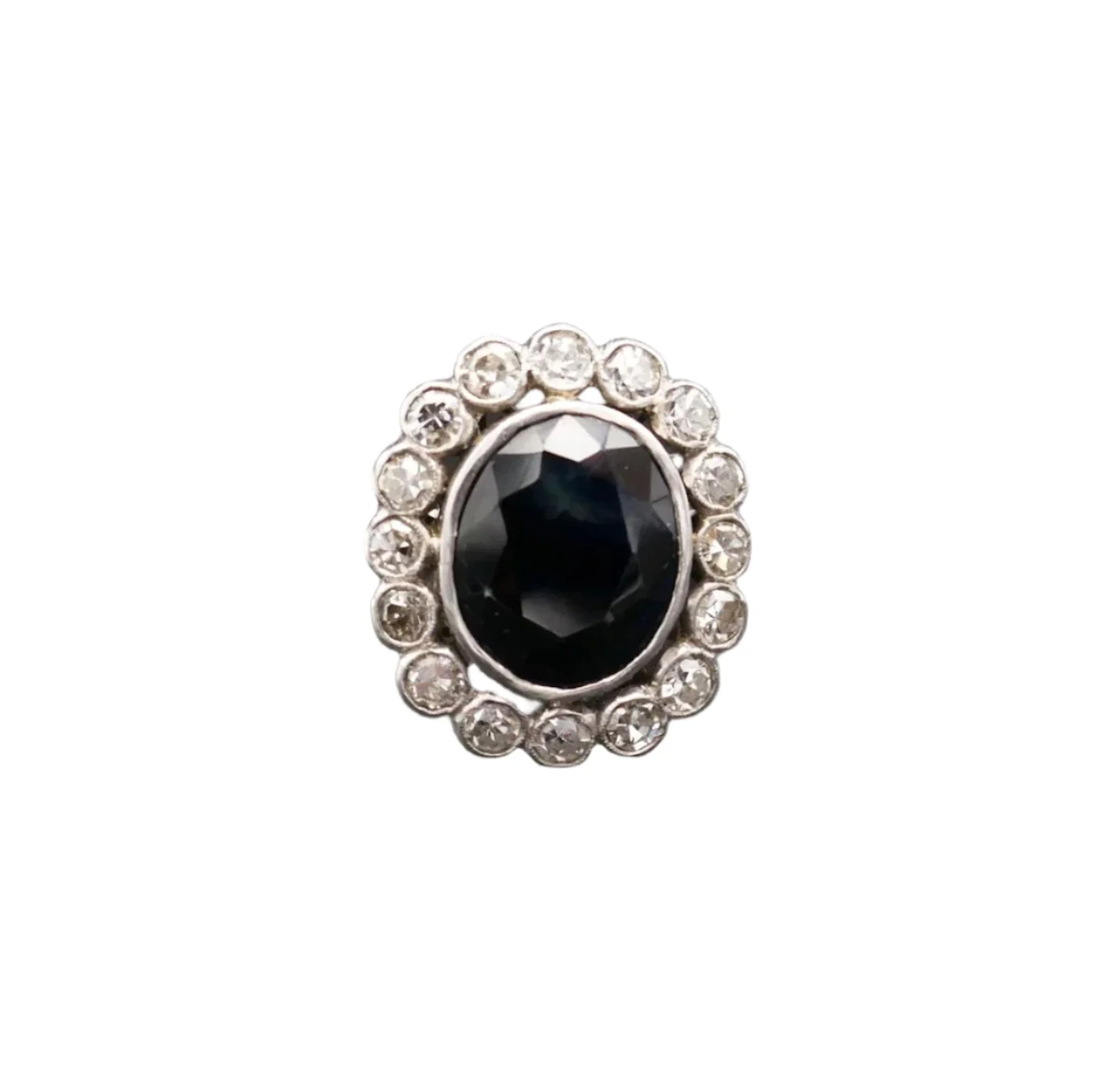 Art Deco ring in platinum sapphire and diamonds