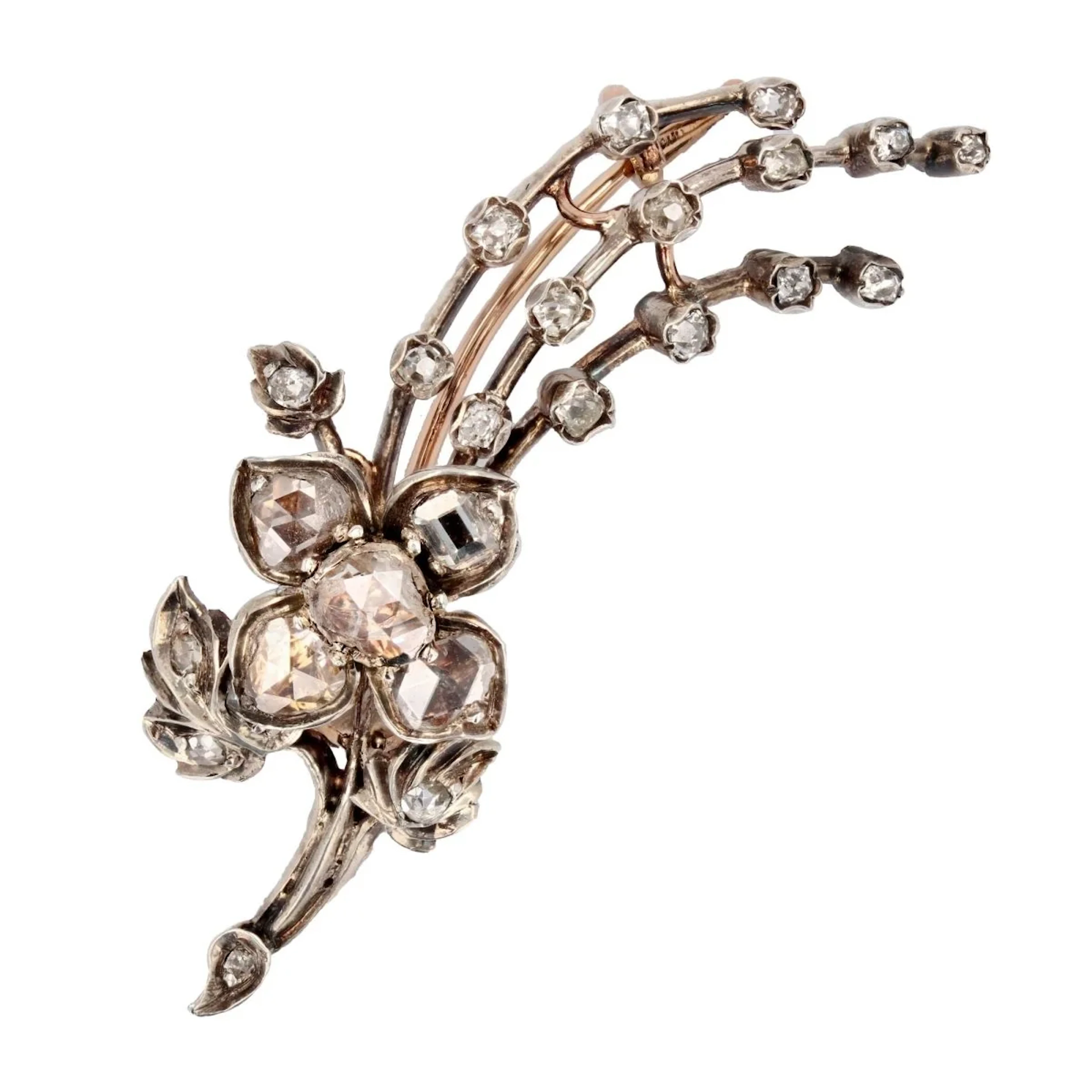 Brooch Pin in yellow gold, silver and diamonds