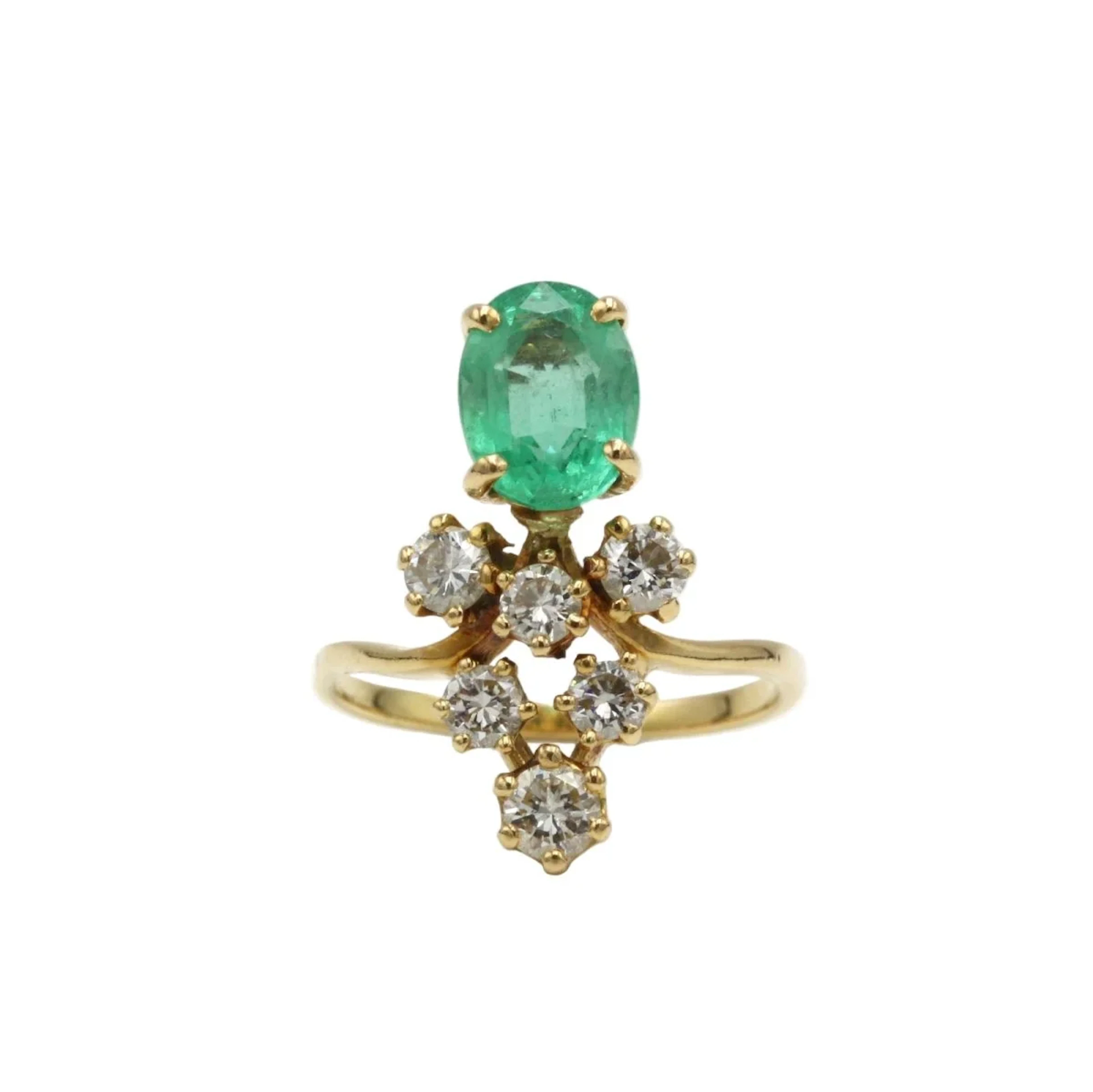 Ring Cocktail in yellow gold, emerald and diamonds
