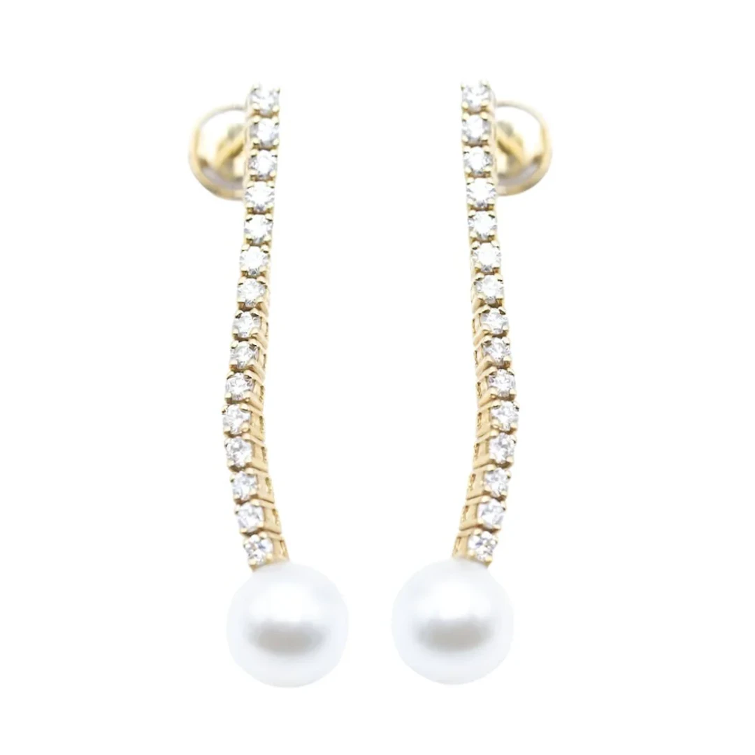 Earrings Hanging in yellow gold, pearls and diamonds