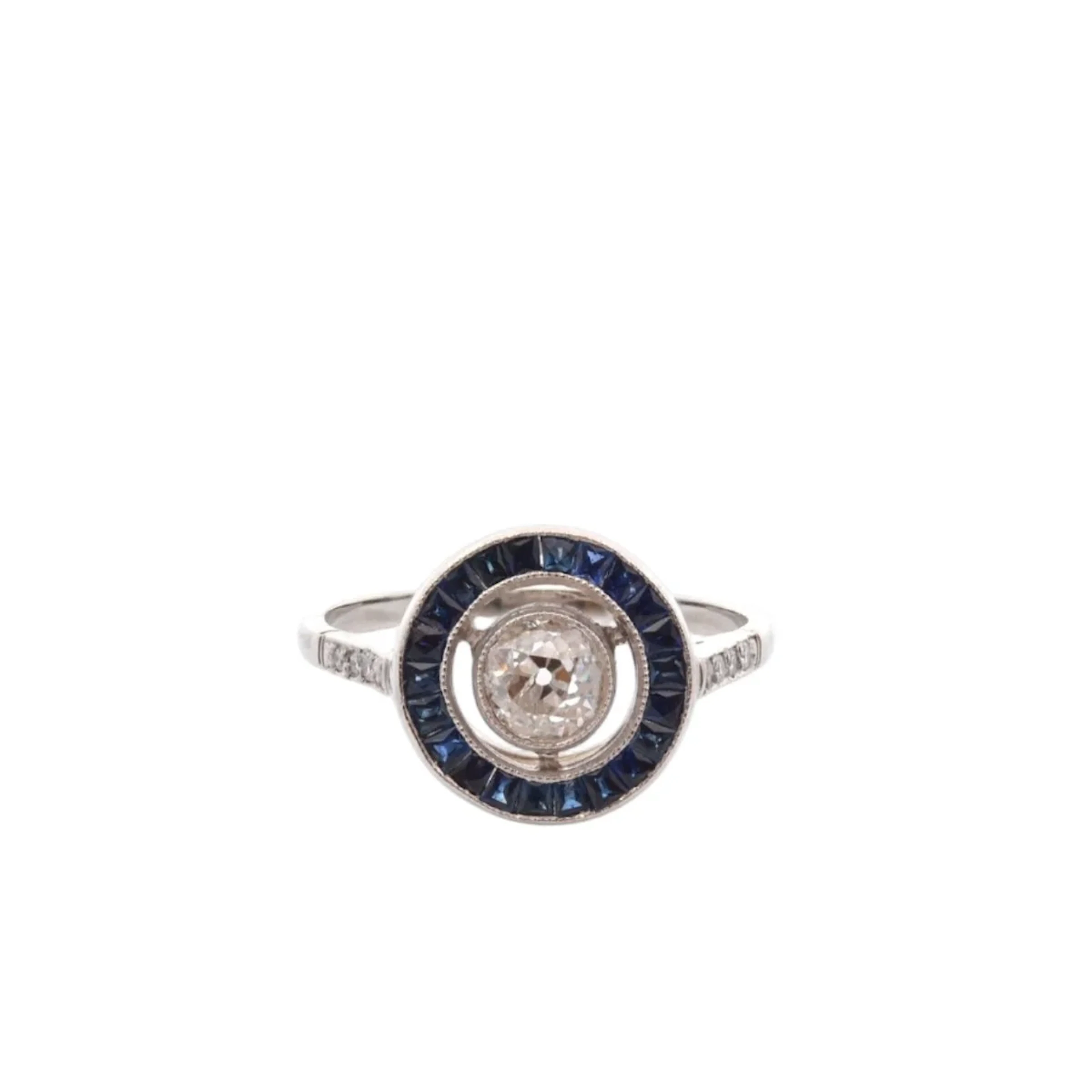 Platinum, sapphires and diamonds ring
