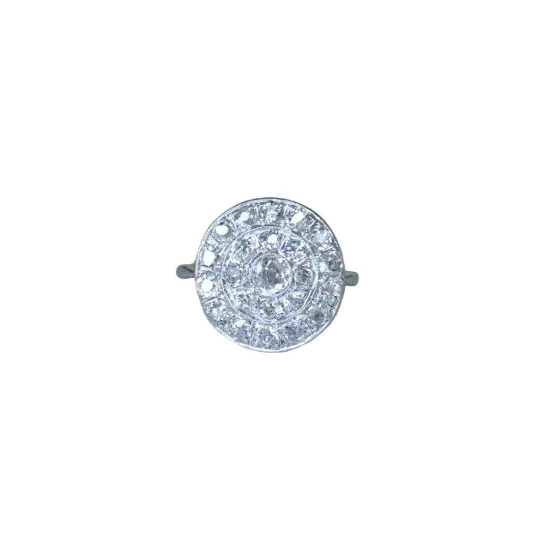 Ring Art Deco in white gold, paltinium and diamonds