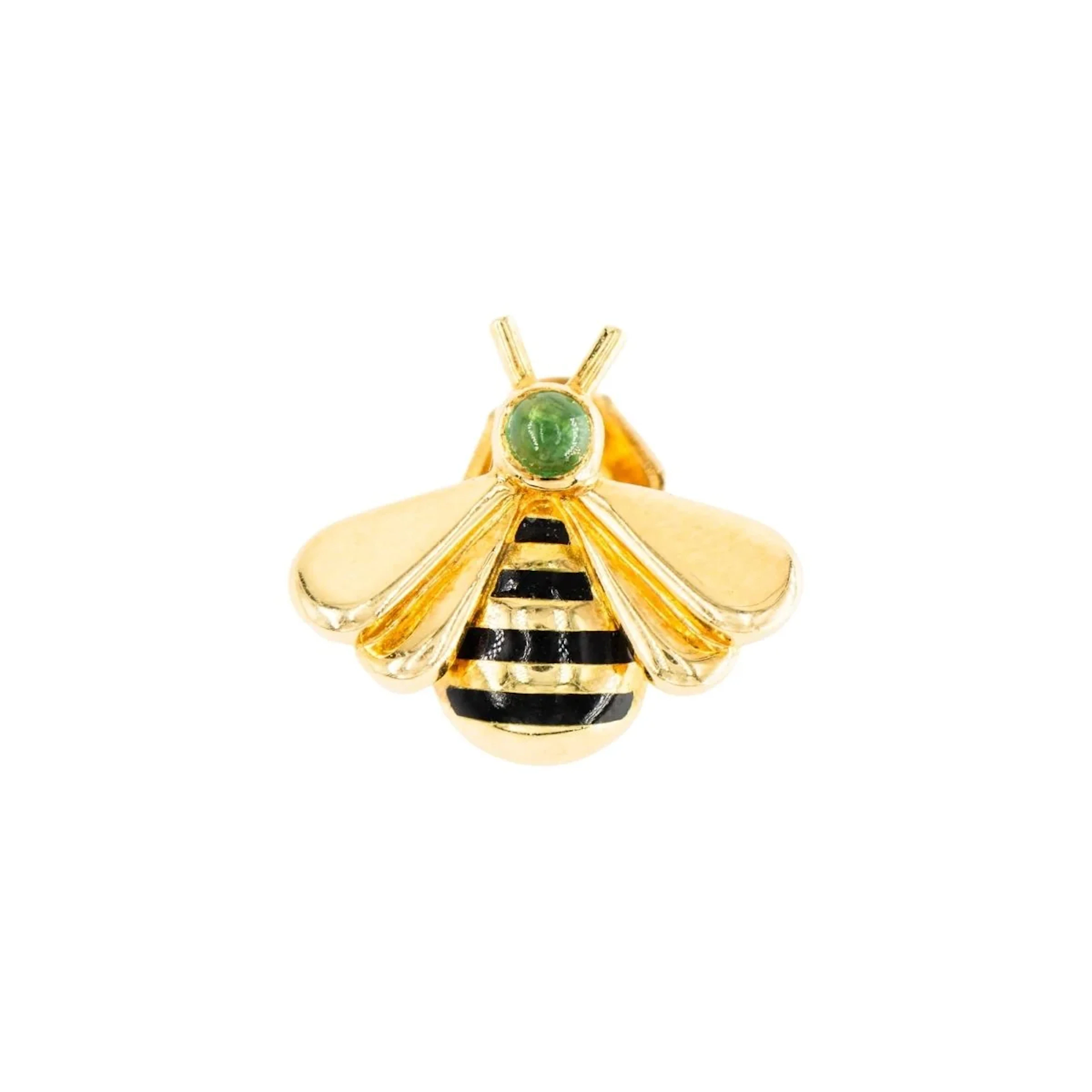 CARTIER "Bee" Brooch in yellow gold, Enamel, and Emerald