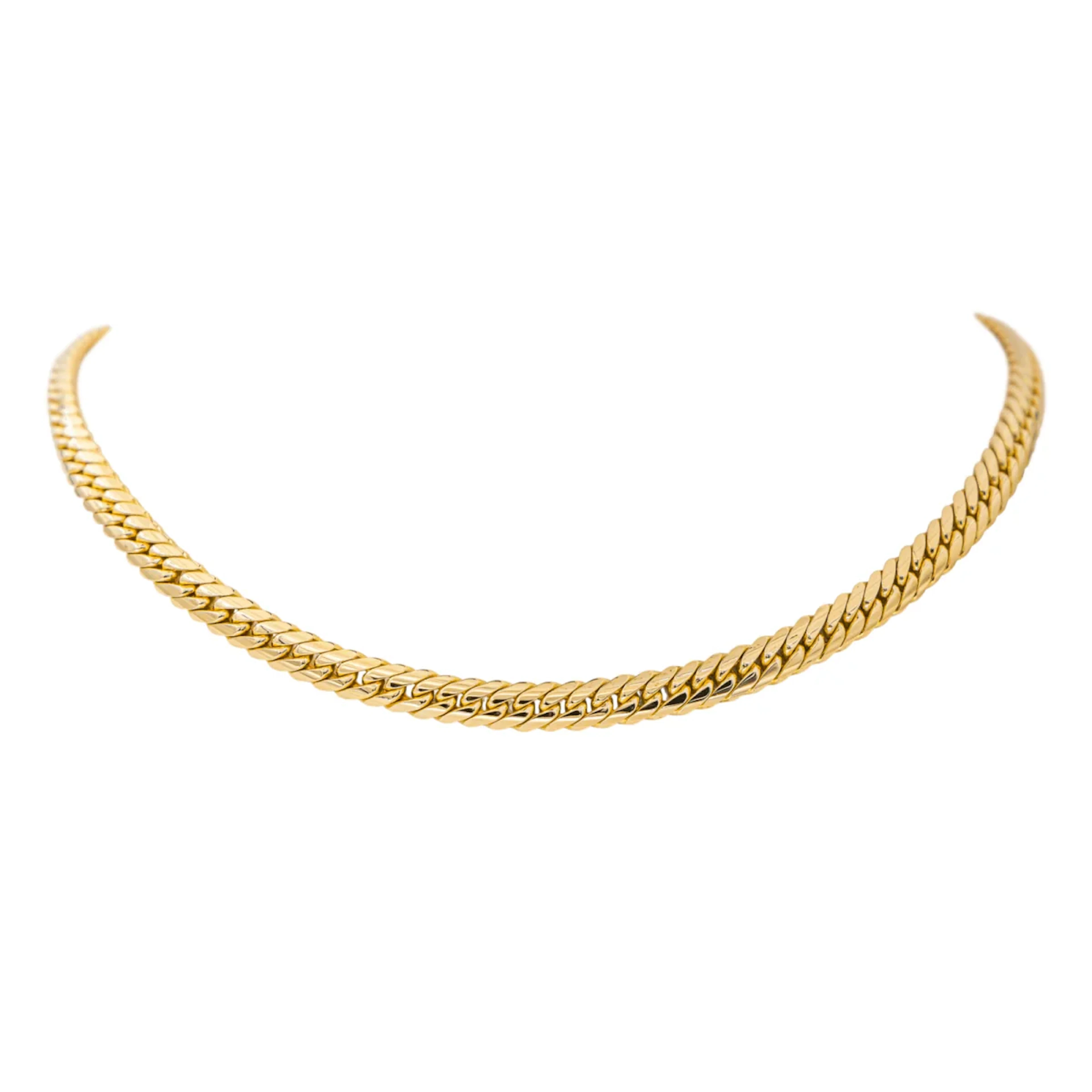 Maille necklace in yellow gold