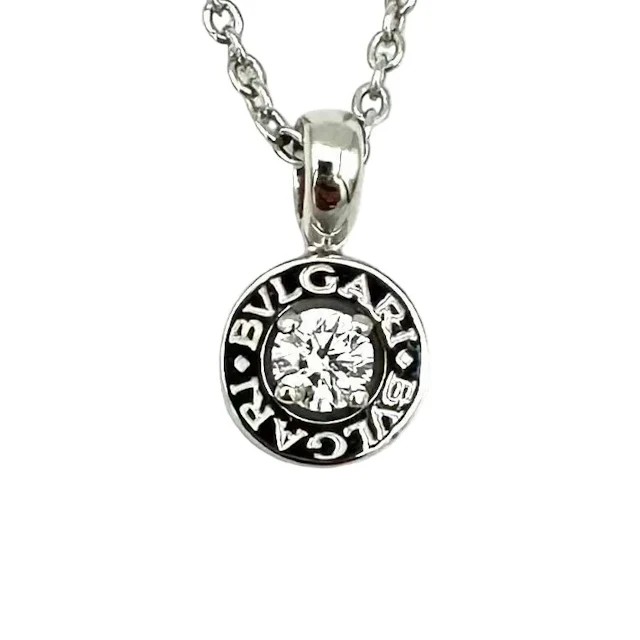 Collier Pendentif BULGARI "Bvlgari-Bvlgari" en or blanc et diamant
