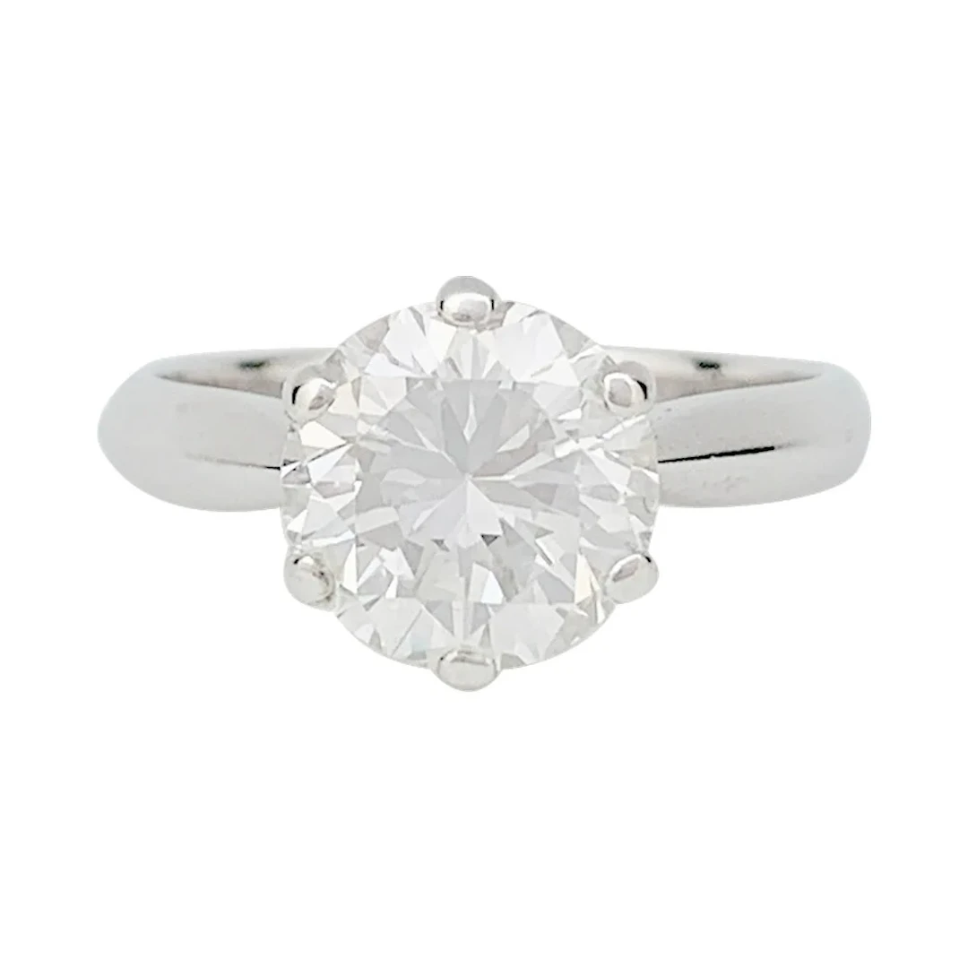 Diamond Ring, 2.52 Carats, in White gold