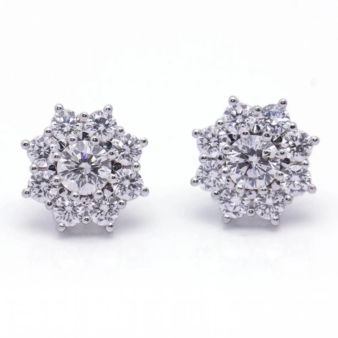 Earrings Fleas in white gold and diamonds