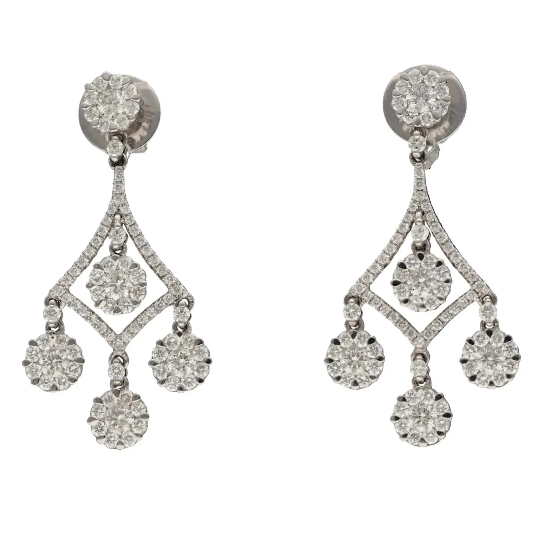 Boucles d’oreilles Pendantes en or blanc et diamants