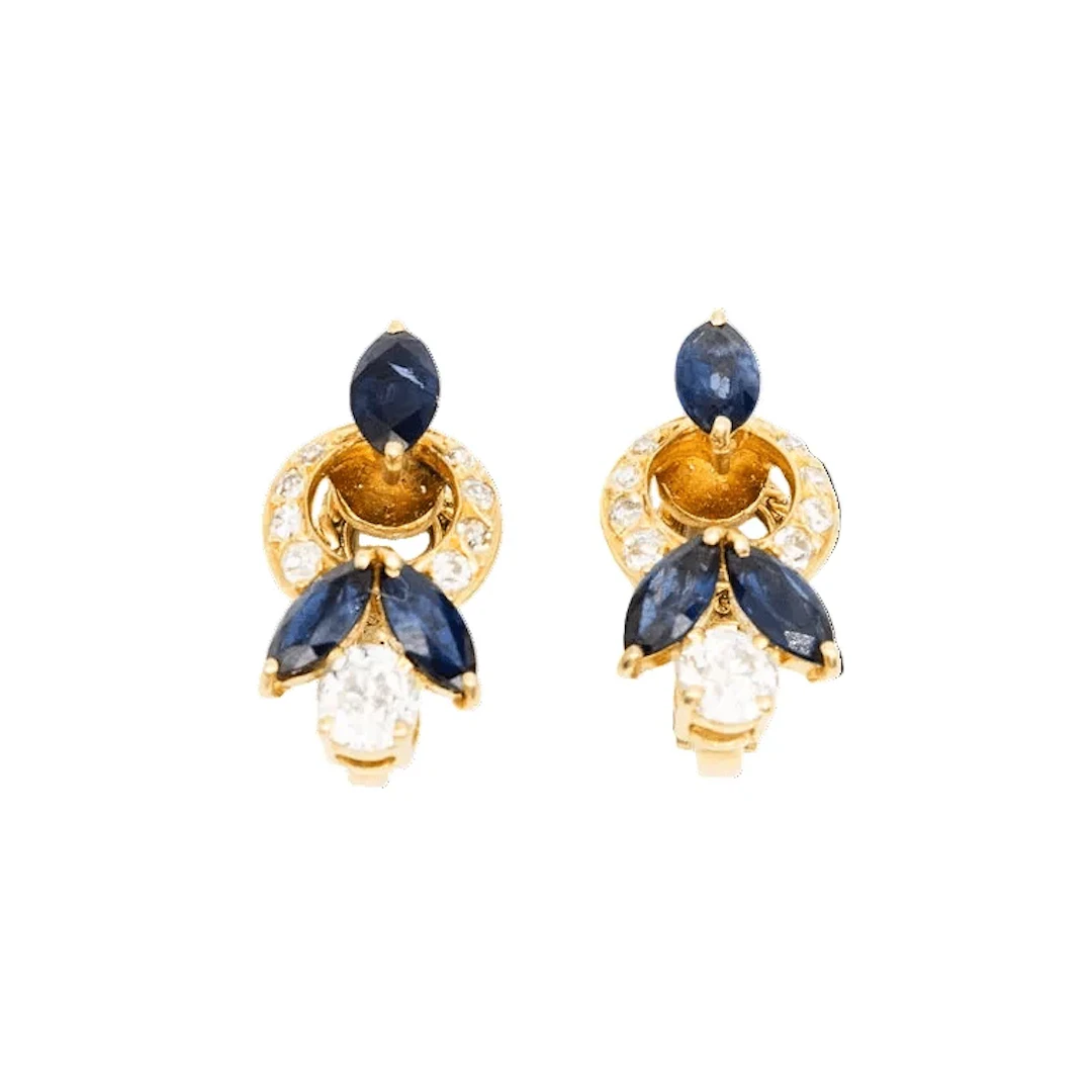 Ear clips in yellow gold, sapphires and diamonds