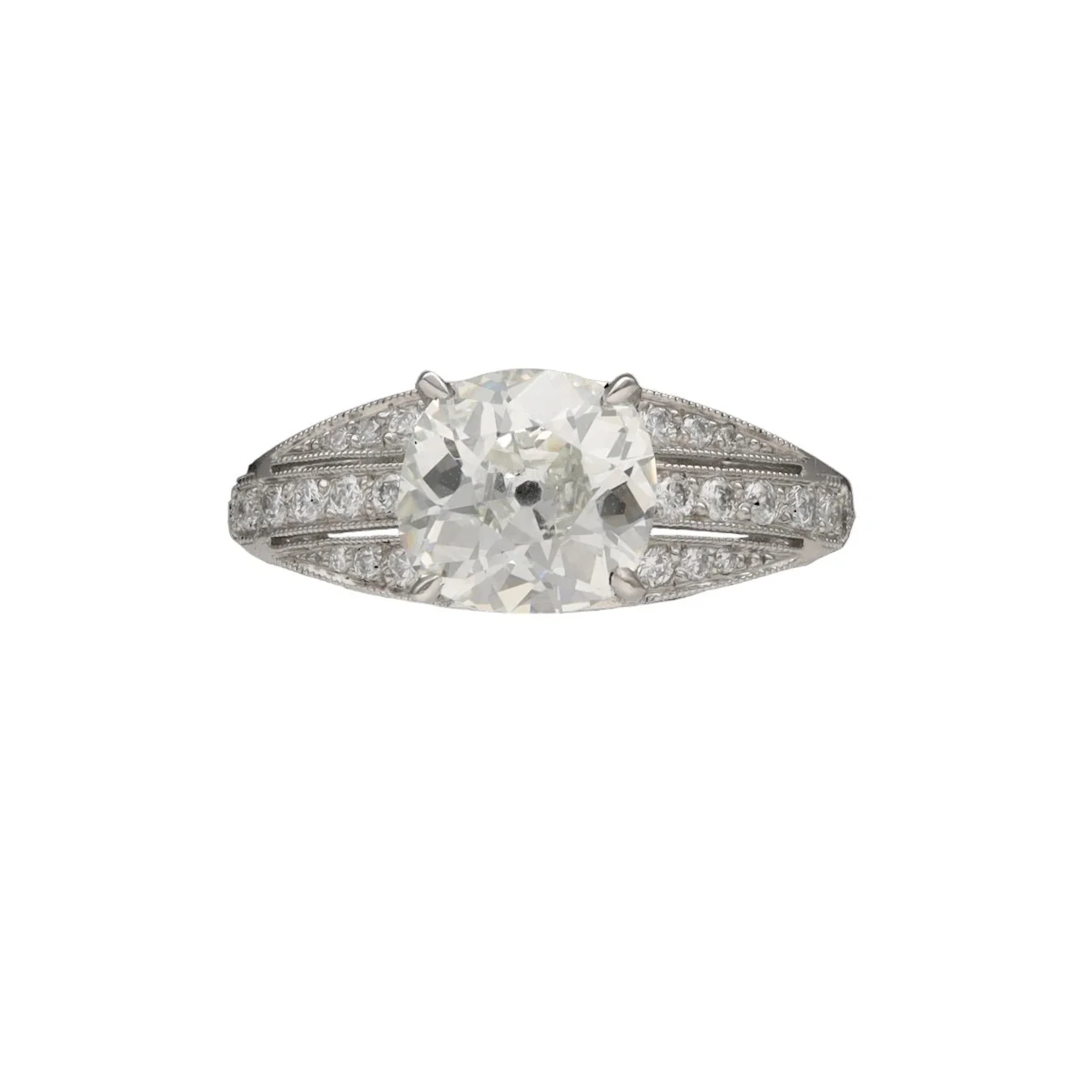 Solitaire ring in platinum and diamonds
